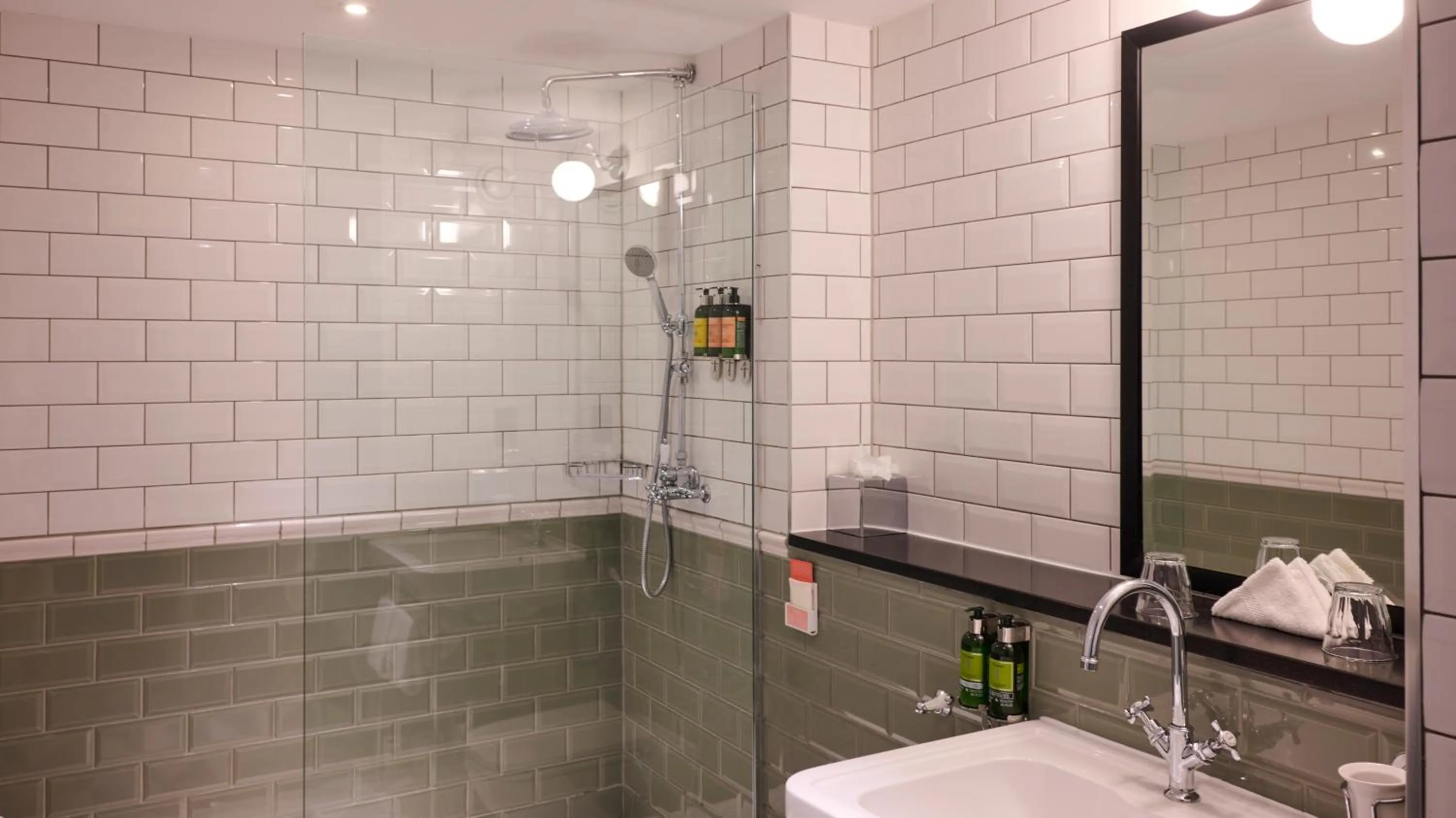 Bathroom in Hotel Du Vin, St Andrews