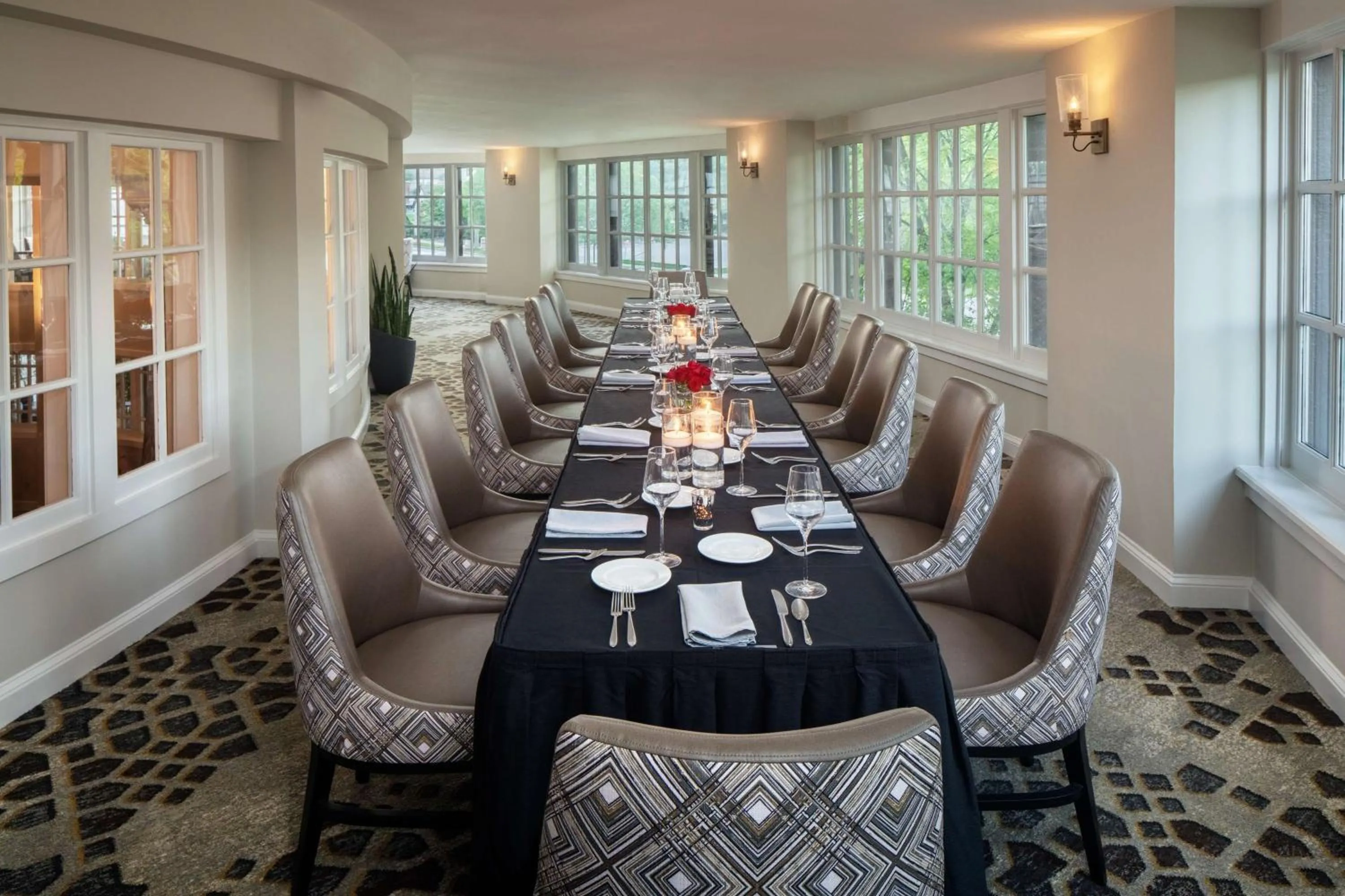 Restaurant/places to eat in The Elms Hotel & Spa, a Destination by Hyatt Hotel