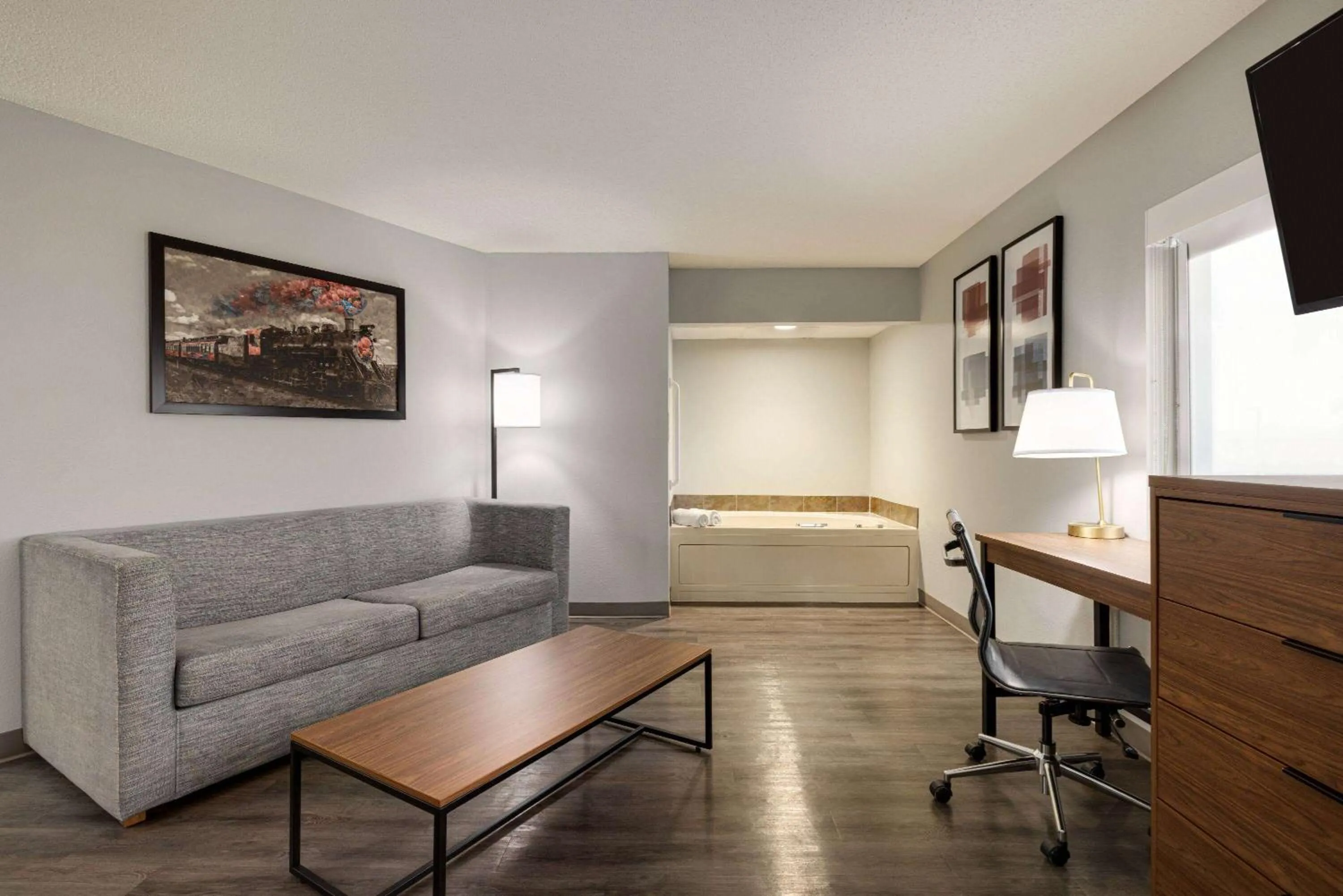 Photo of the whole room, Bed in AmericInn by Wyndham Lincoln South