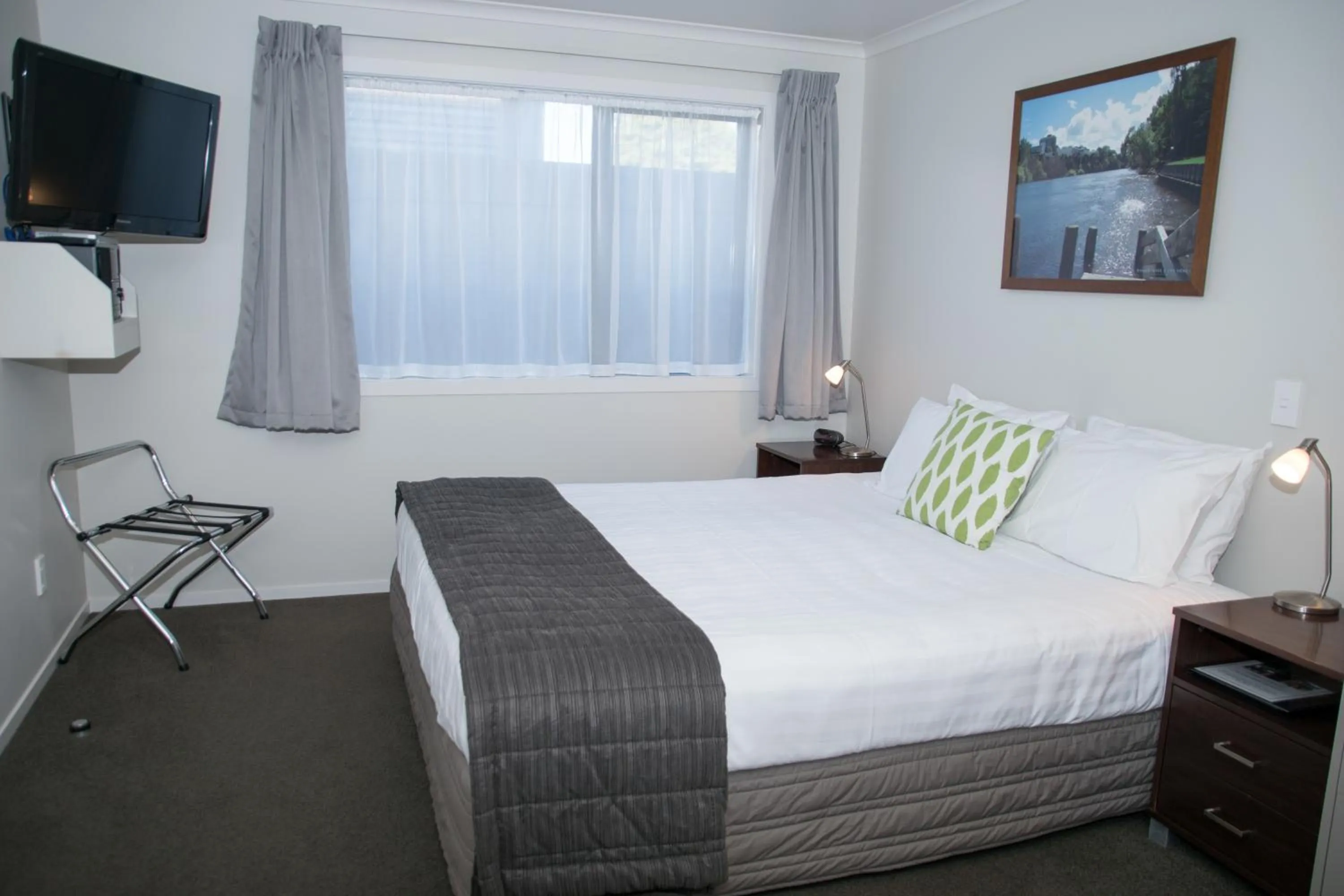 TV and multimedia in Arena Court Motel