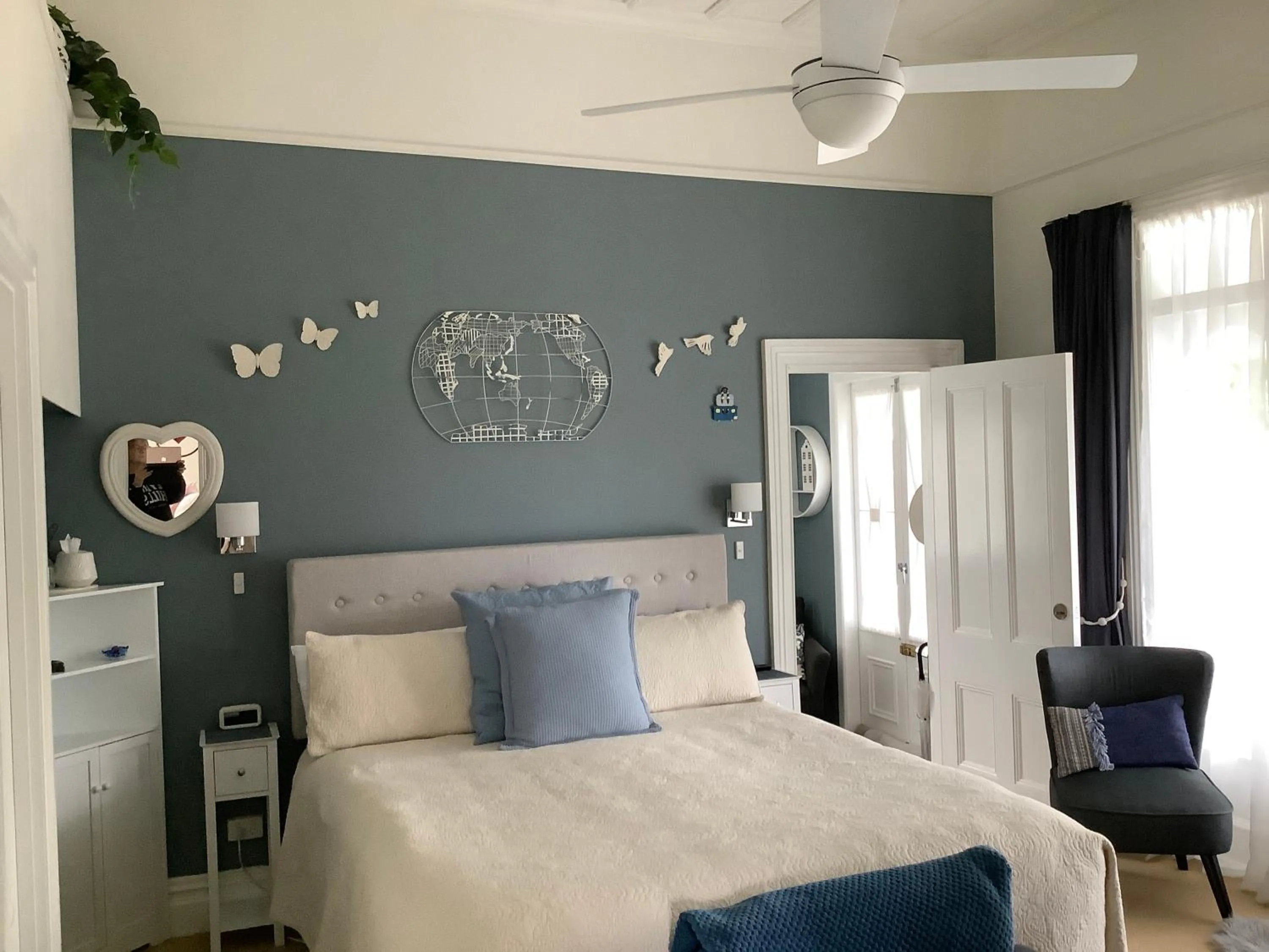 Bed in Chelsea House Bed & Breakfast