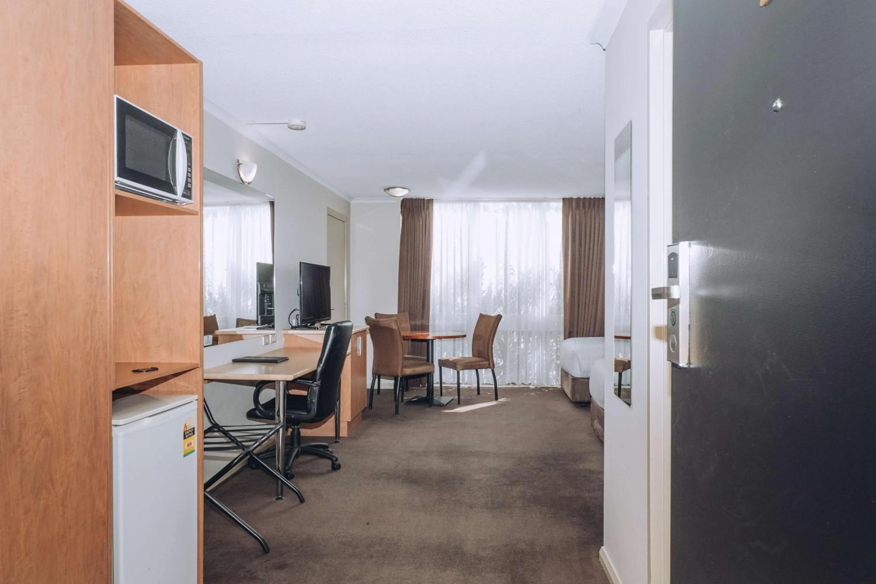 Bedroom in Best Western Chaffey Motor Inn