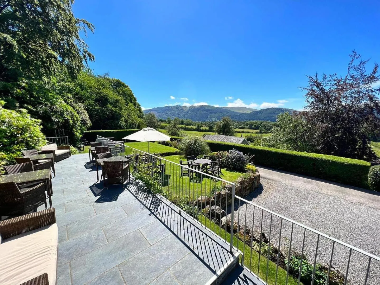 Garden in Ravenstone Manor