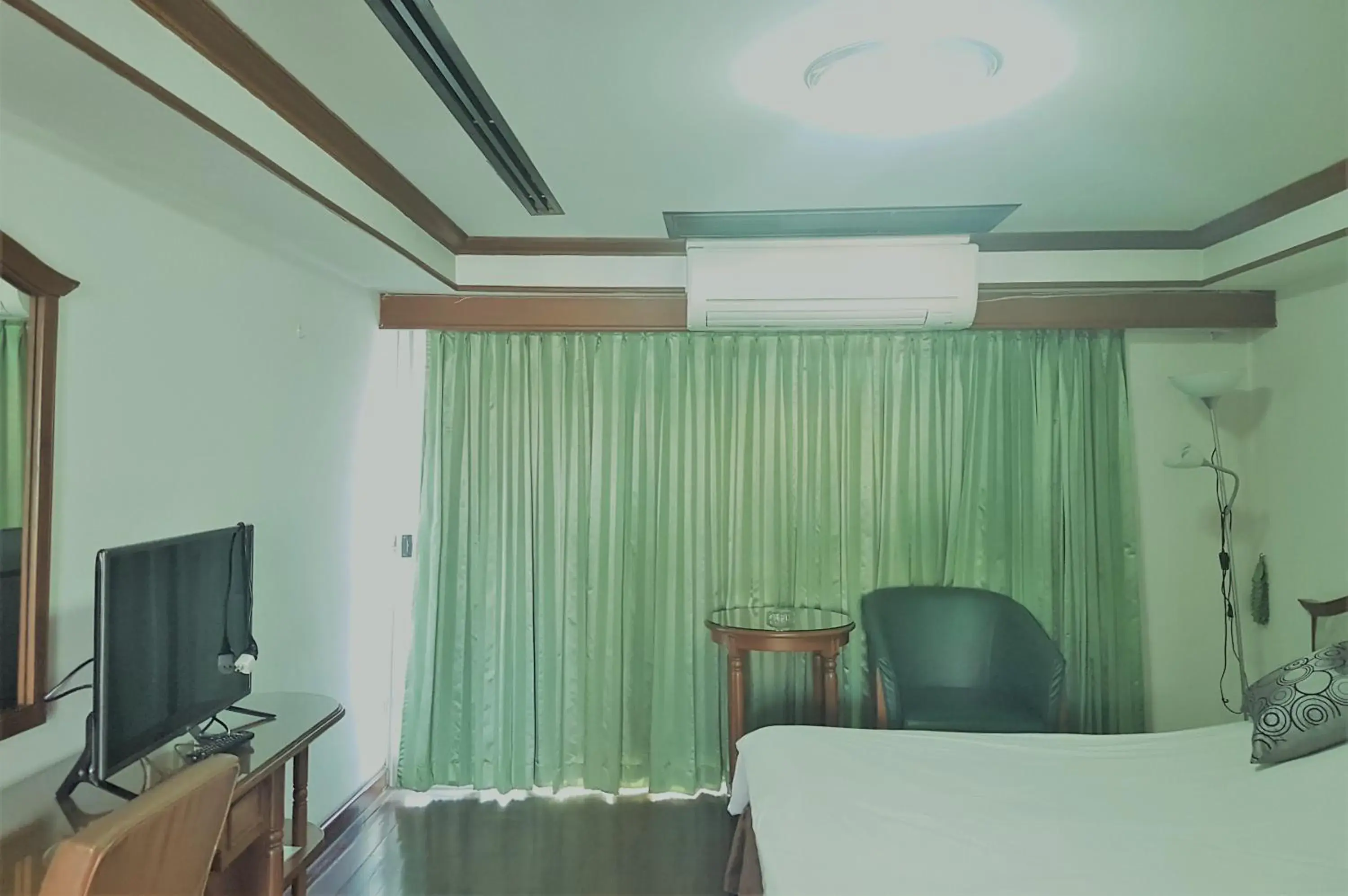 Super Deluxe Double or Twin Room in Interchange Tower Serviced Apartment - SHA Extra Plus Super Deluxe Double or Twin Room in Interchange Tower Serviced Apartment - SHA Extra Plus