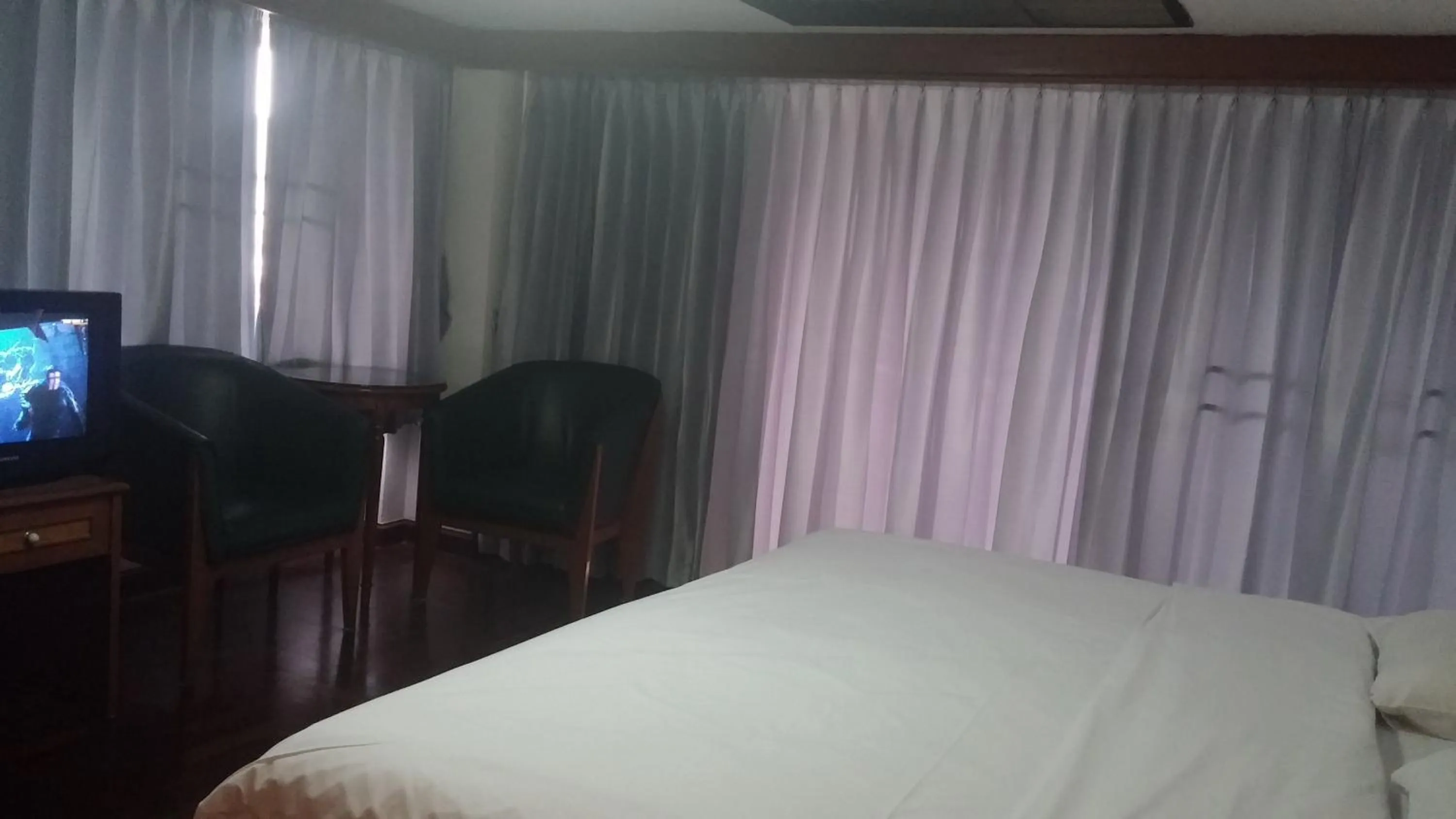 Bed in Interchange Tower Serviced Apartment - SHA Extra Plus