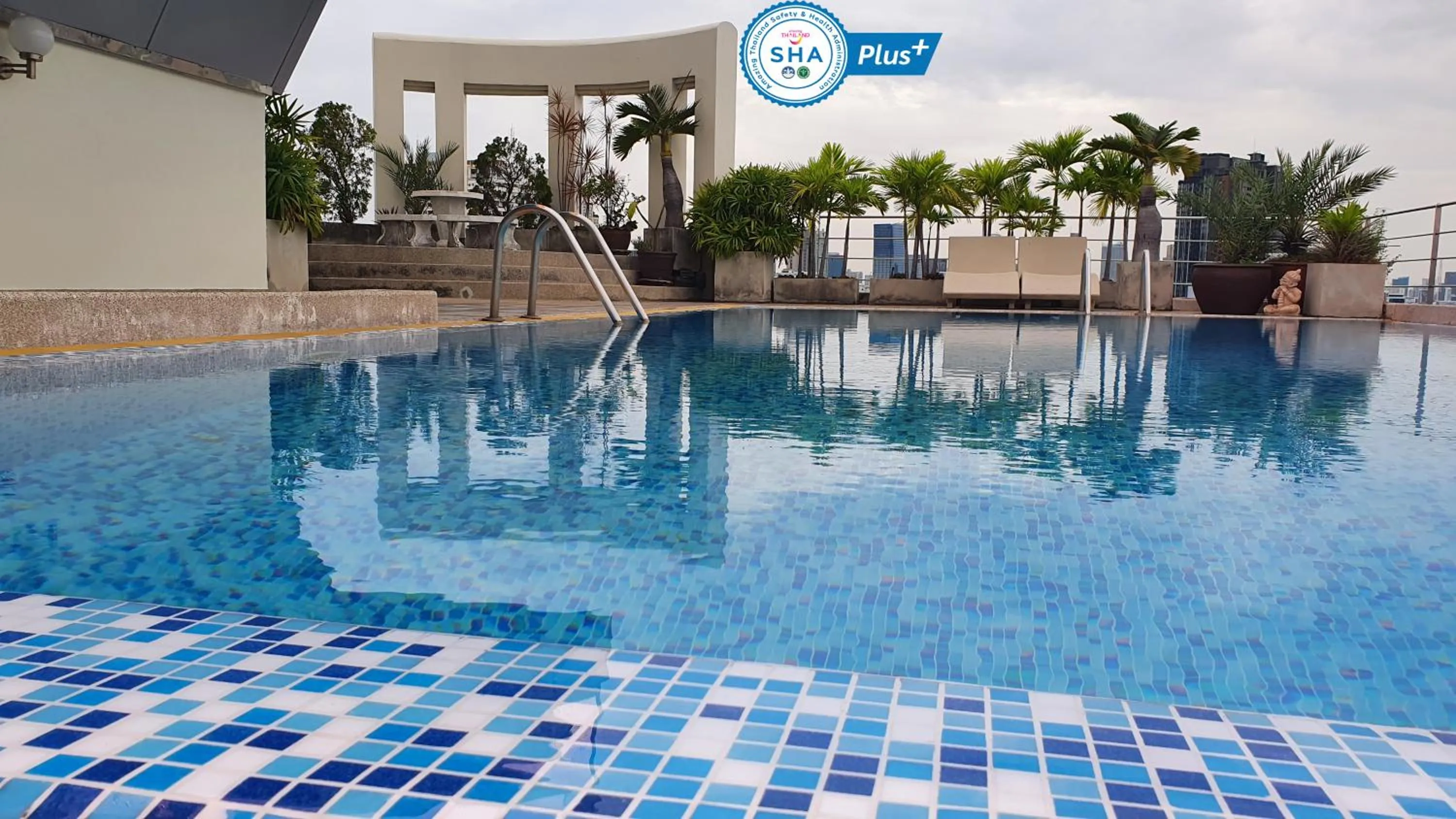 Property building in Interchange Tower Serviced Apartment - SHA Extra Plus