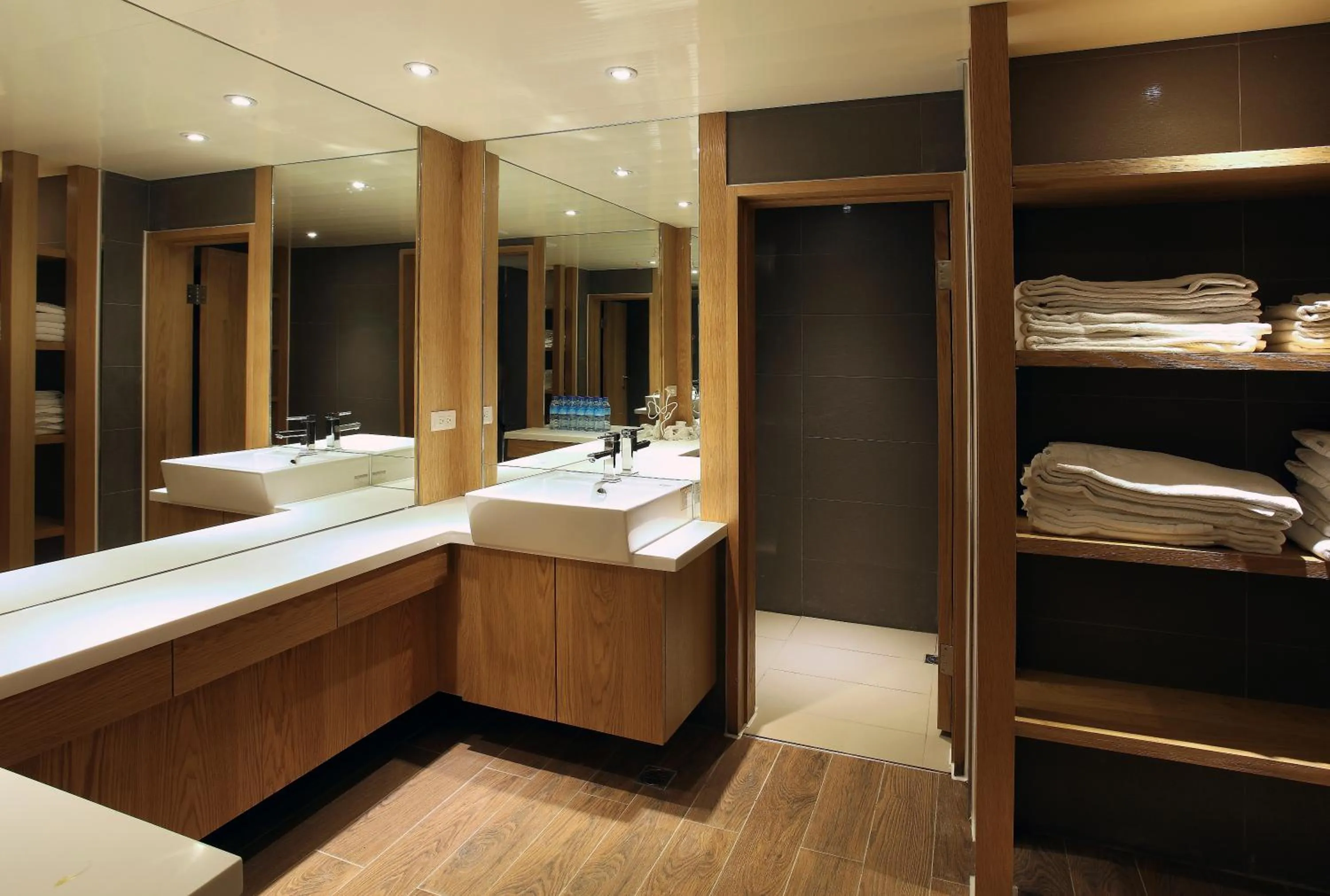 Bathroom, Bed in The Richforest Hotel- Sun Moon Lake