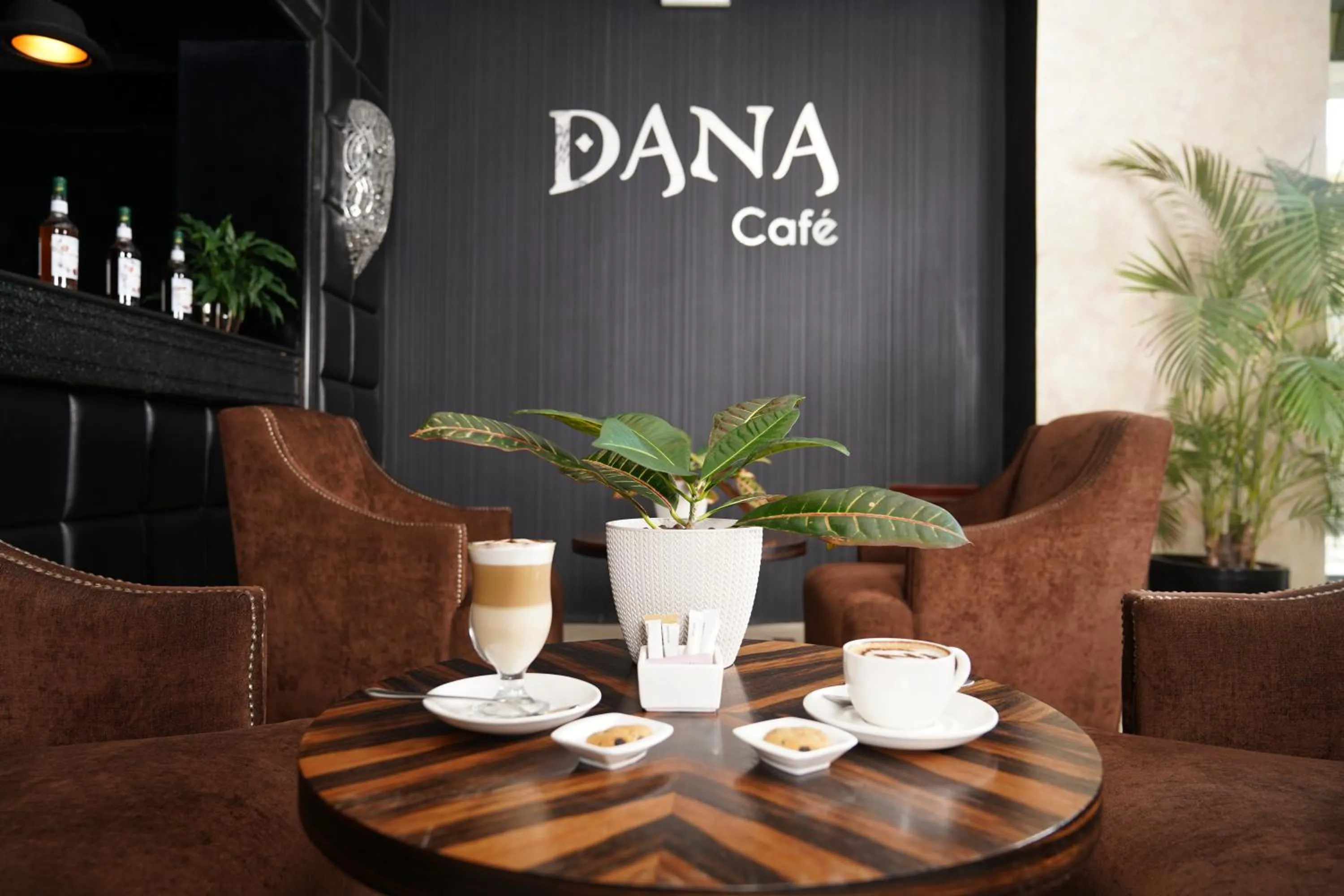 Restaurant/places to eat in Nordic Palace and spa