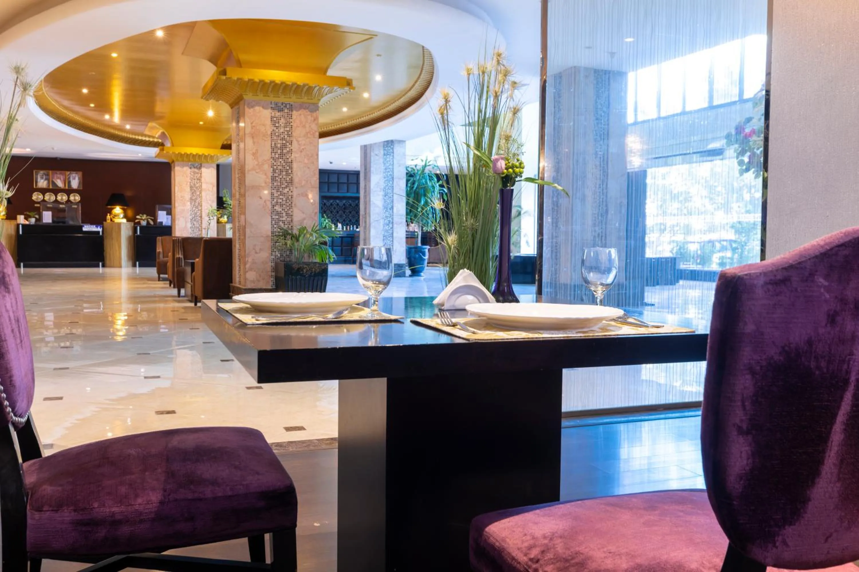 Restaurant/places to eat in Nordic Palace and spa