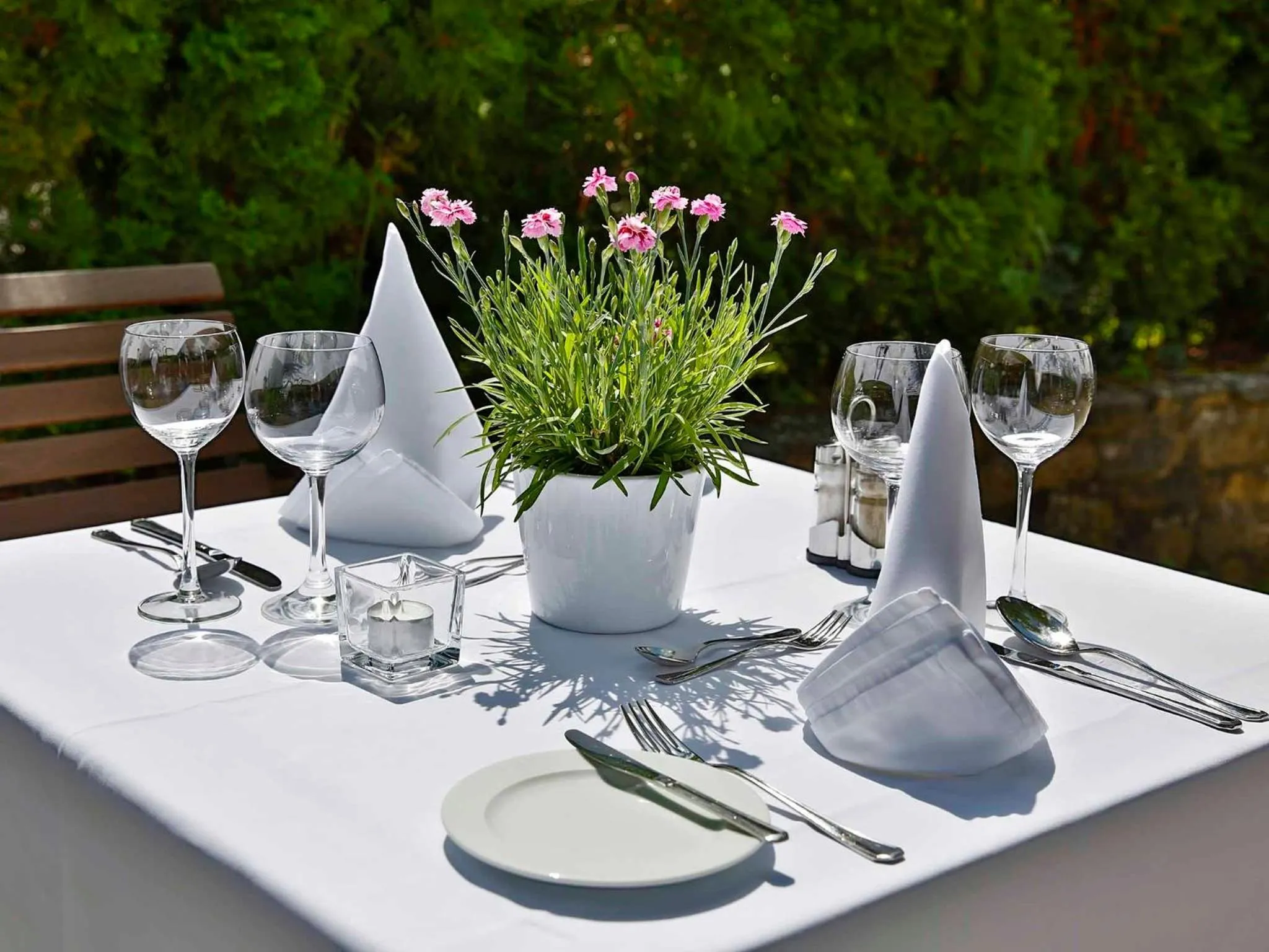 Restaurant/places to eat in Best Western Hotel Polisina