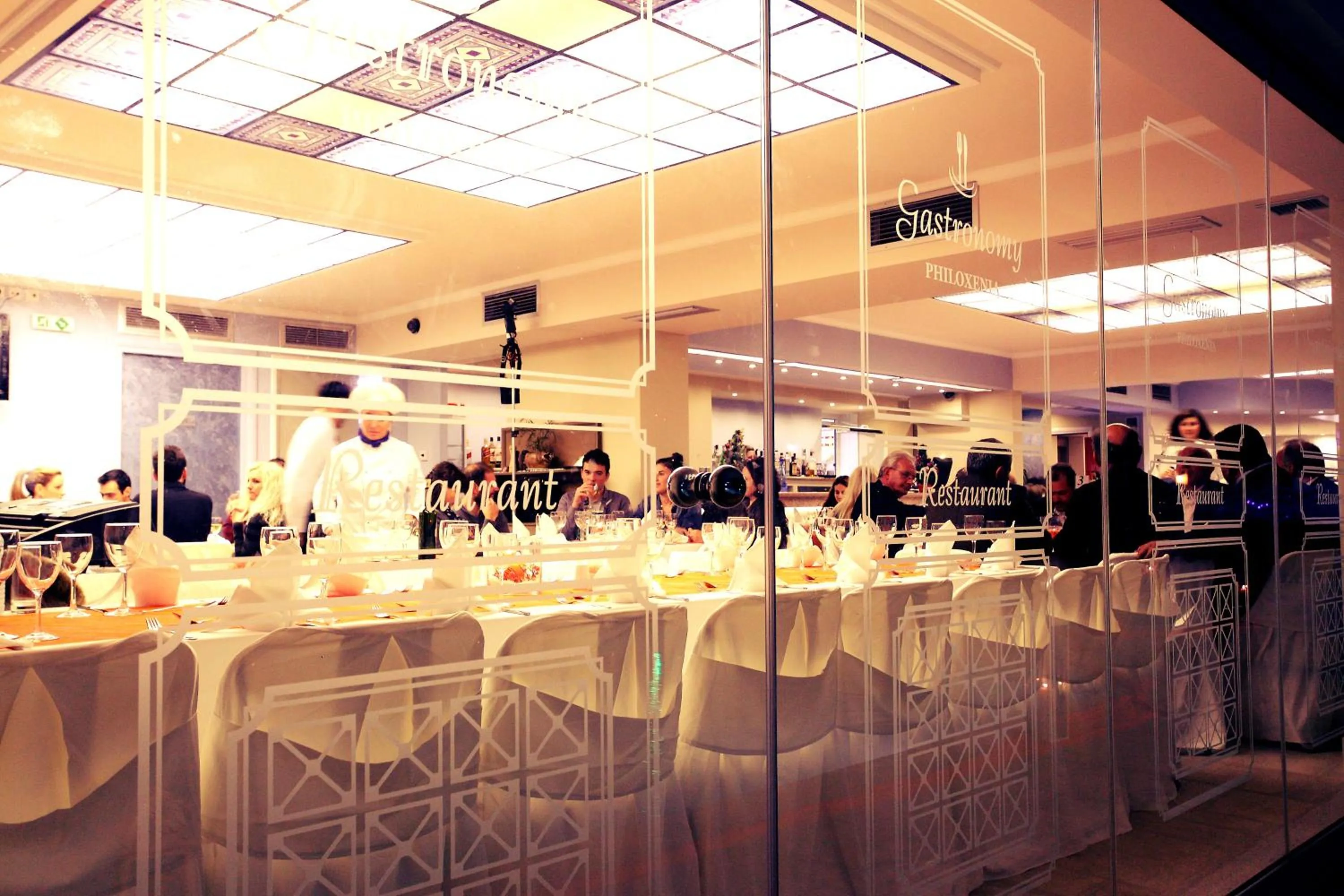 Restaurant/places to eat in Philoxenia Hotel