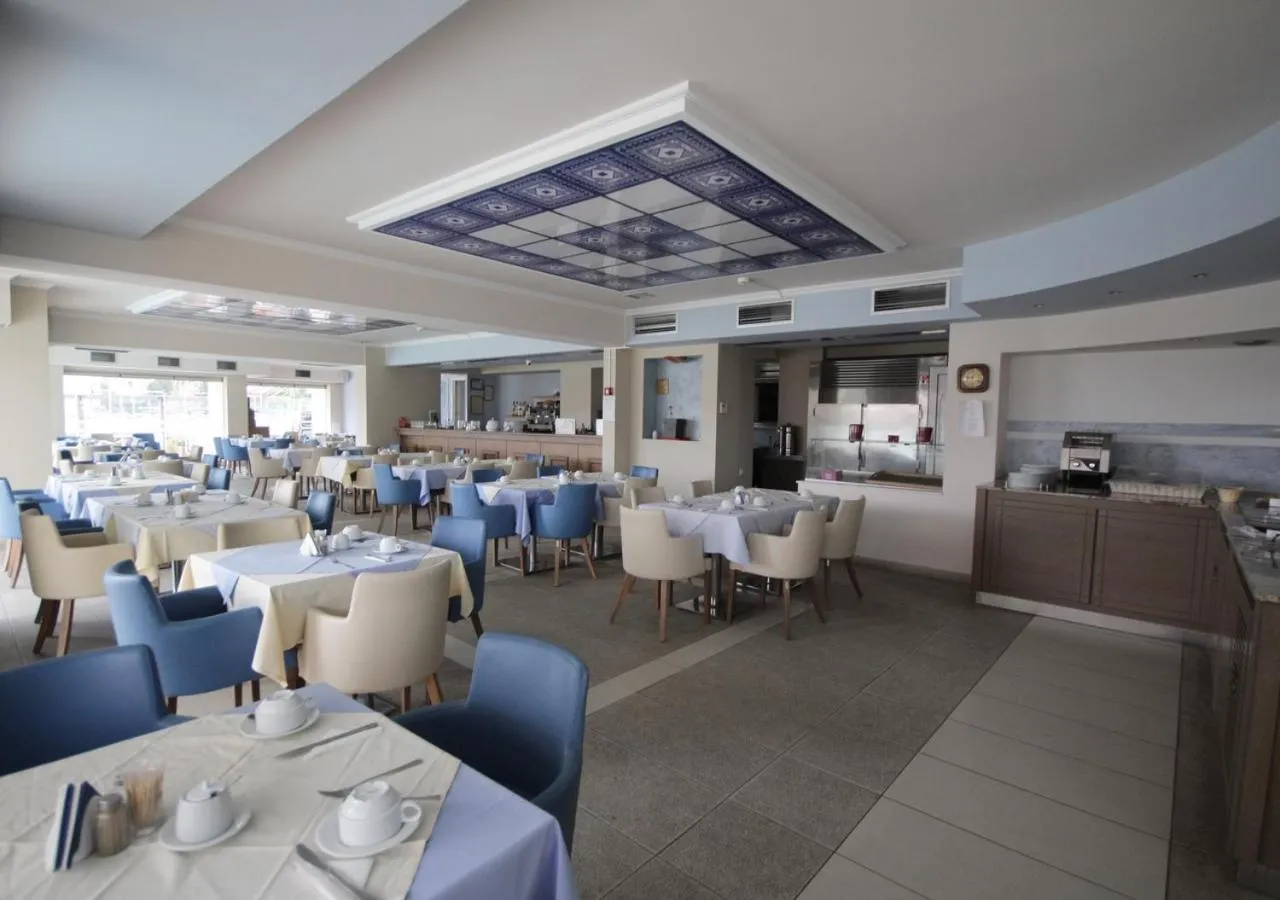 Restaurant/places to eat in Philoxenia Hotel