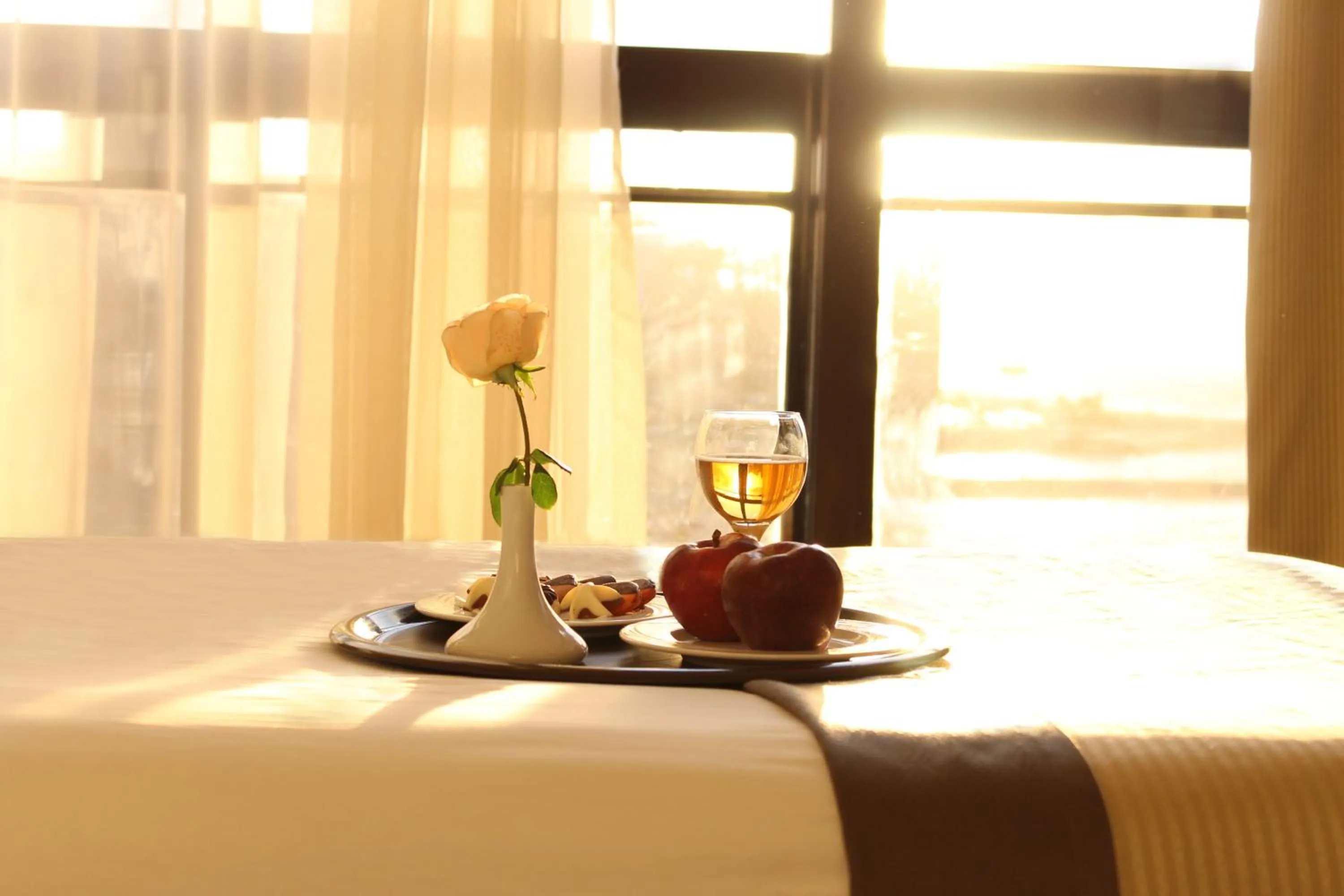 Food, Bed in Plaza Hotel Alexandria