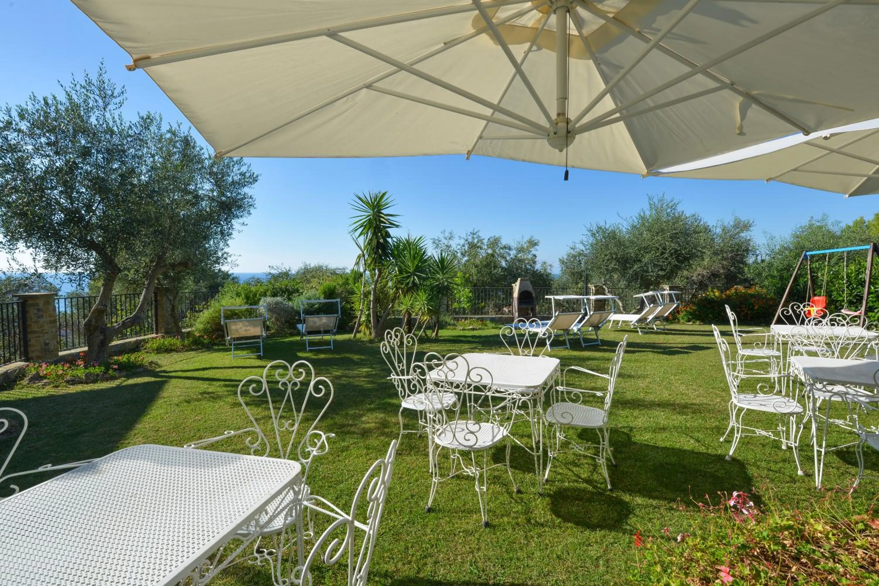 Garden in Villa Elaia