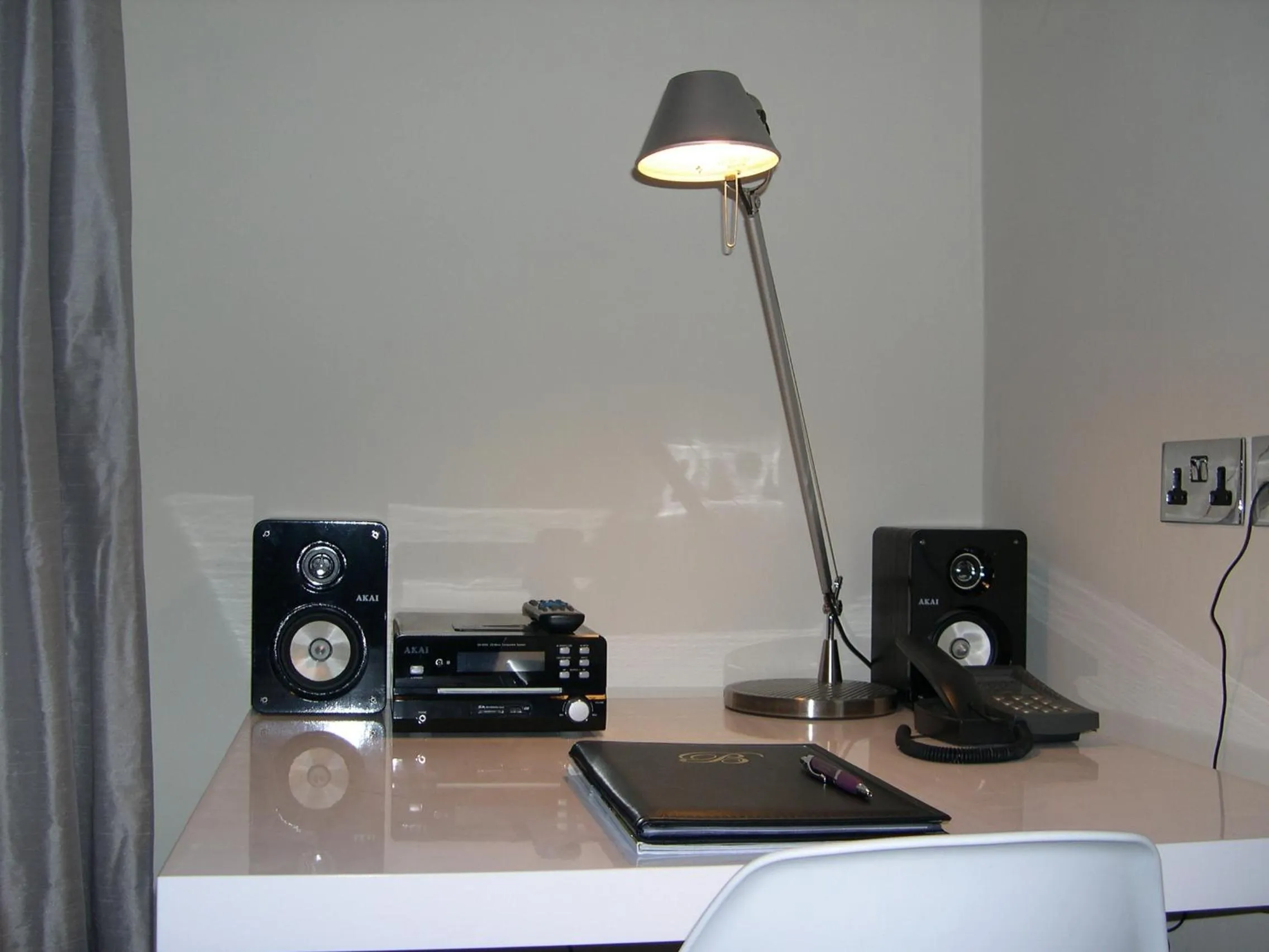 TV and multimedia in Boutique 25