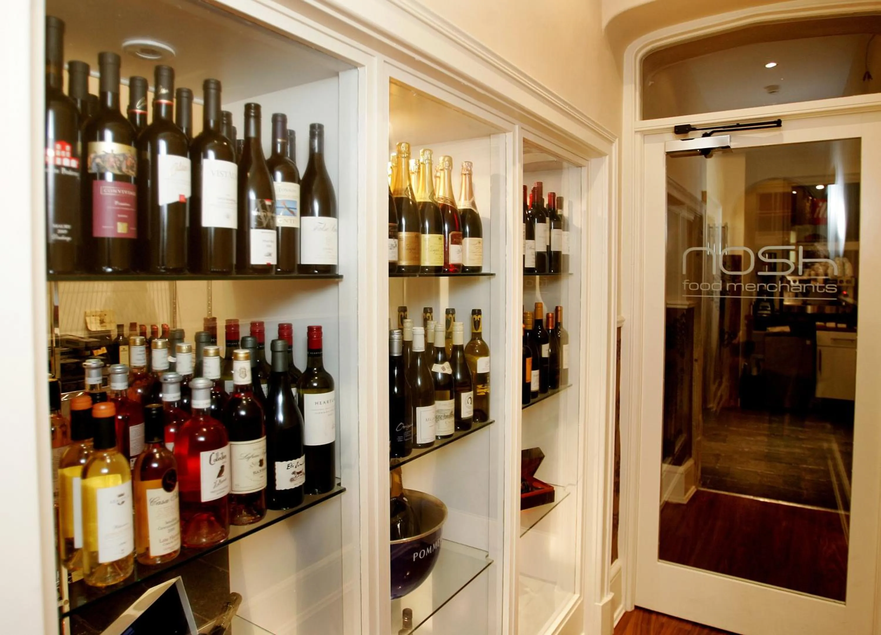 Alcoholic drinks in Boutique 25