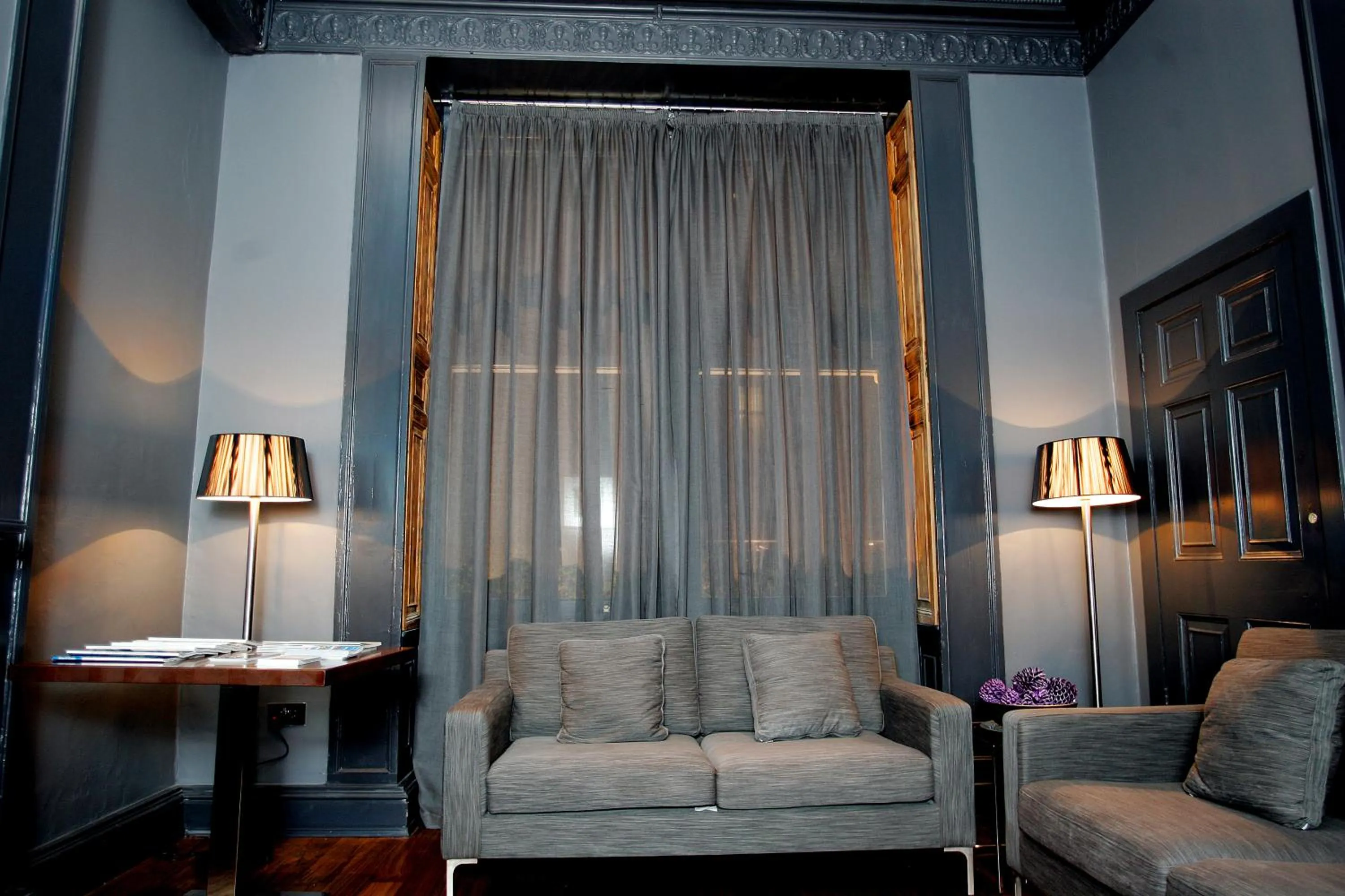 Seating area in Boutique 25