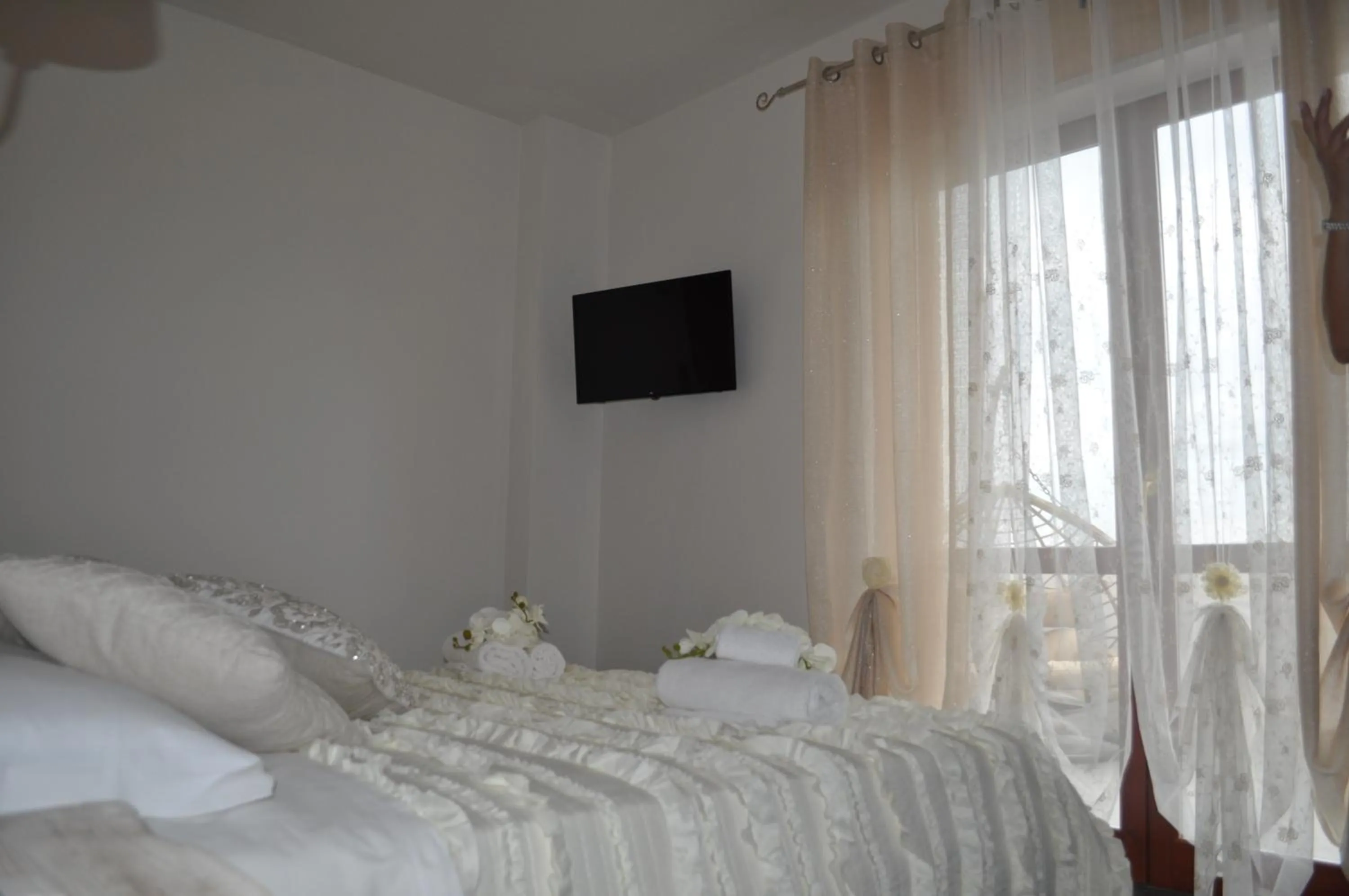 Bedroom, Bed in Giramondo Gold Airport