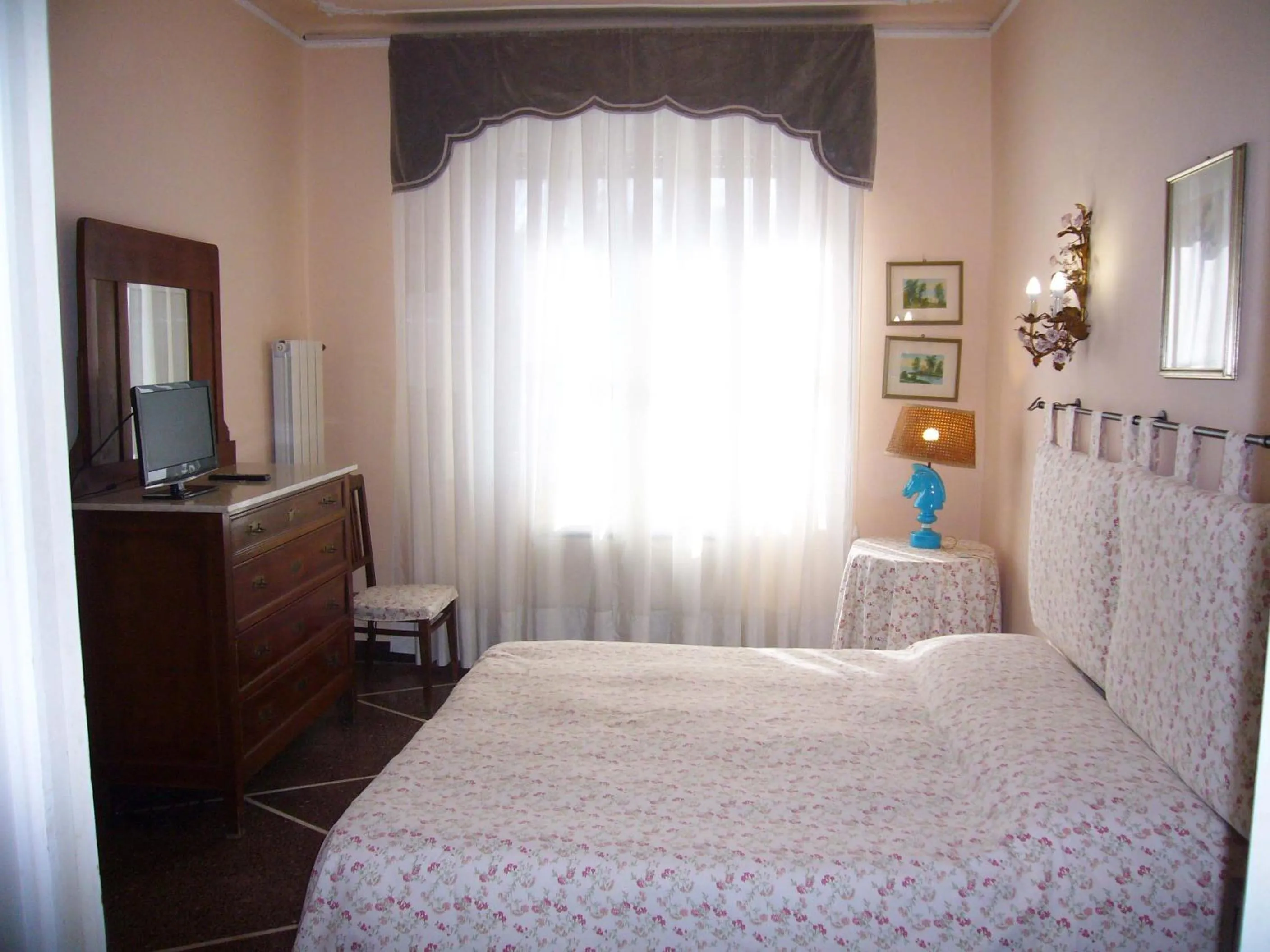 Bedroom in B&B Red Horse