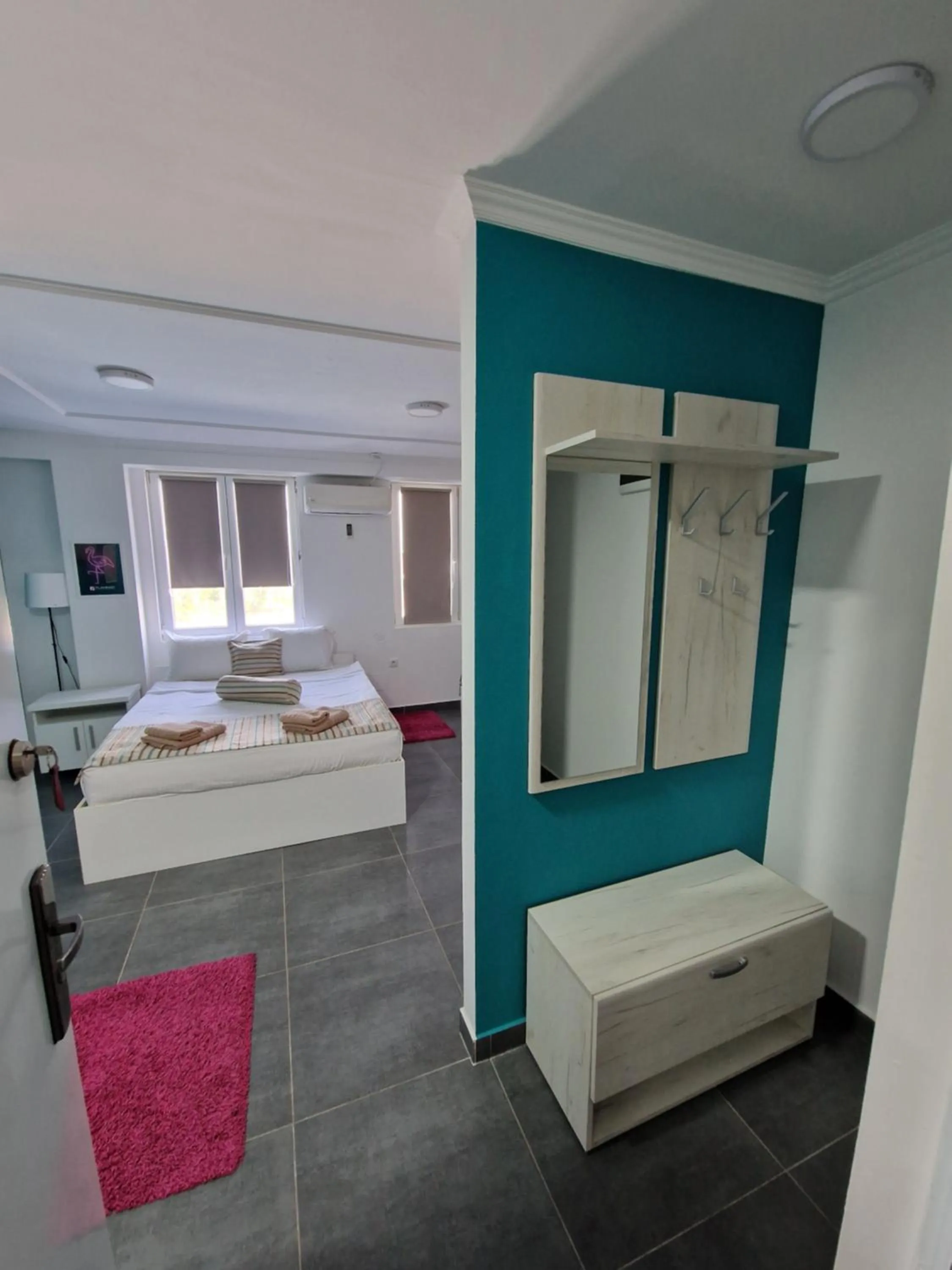 Photo of the whole room, Bed in Flamingo Resort