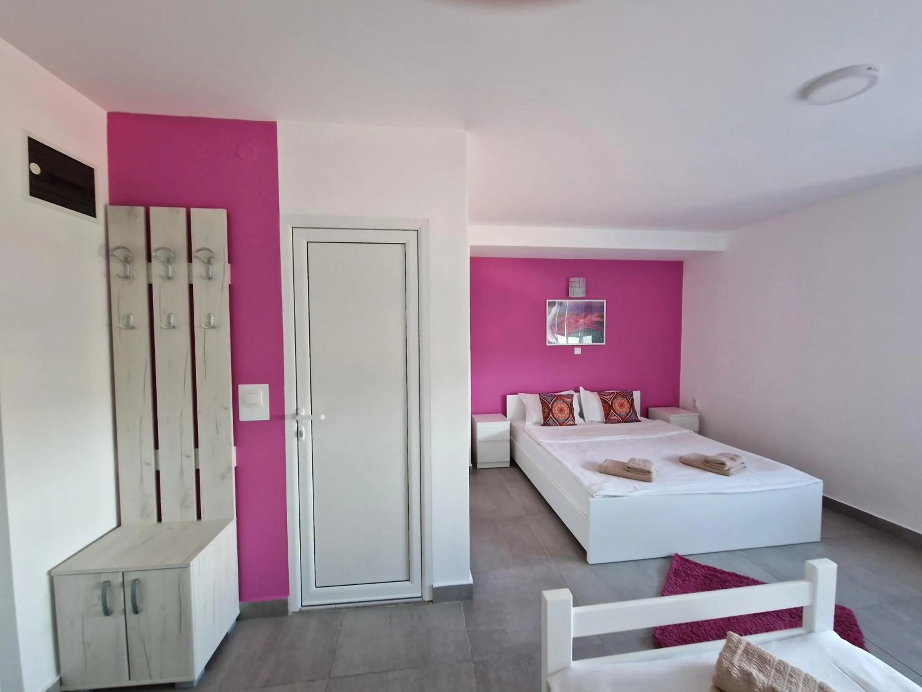 Photo of the whole room, Bed in Flamingo Resort