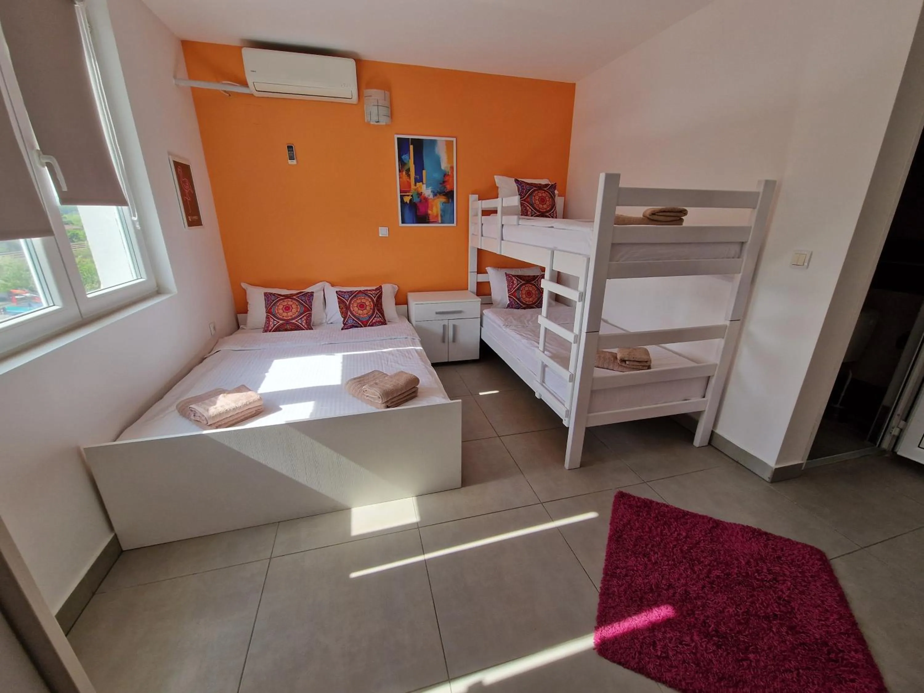 Photo of the whole room, Bed in Flamingo Resort