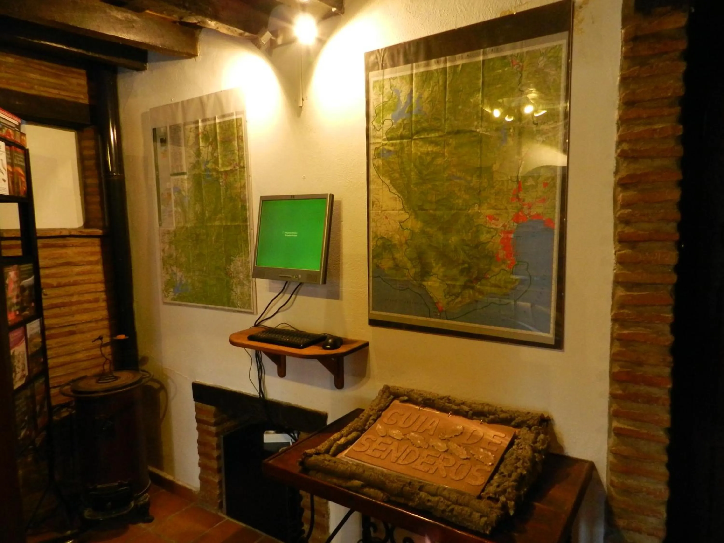 On-site shops, TV/Entertainment Center in Posada La Casa Grande