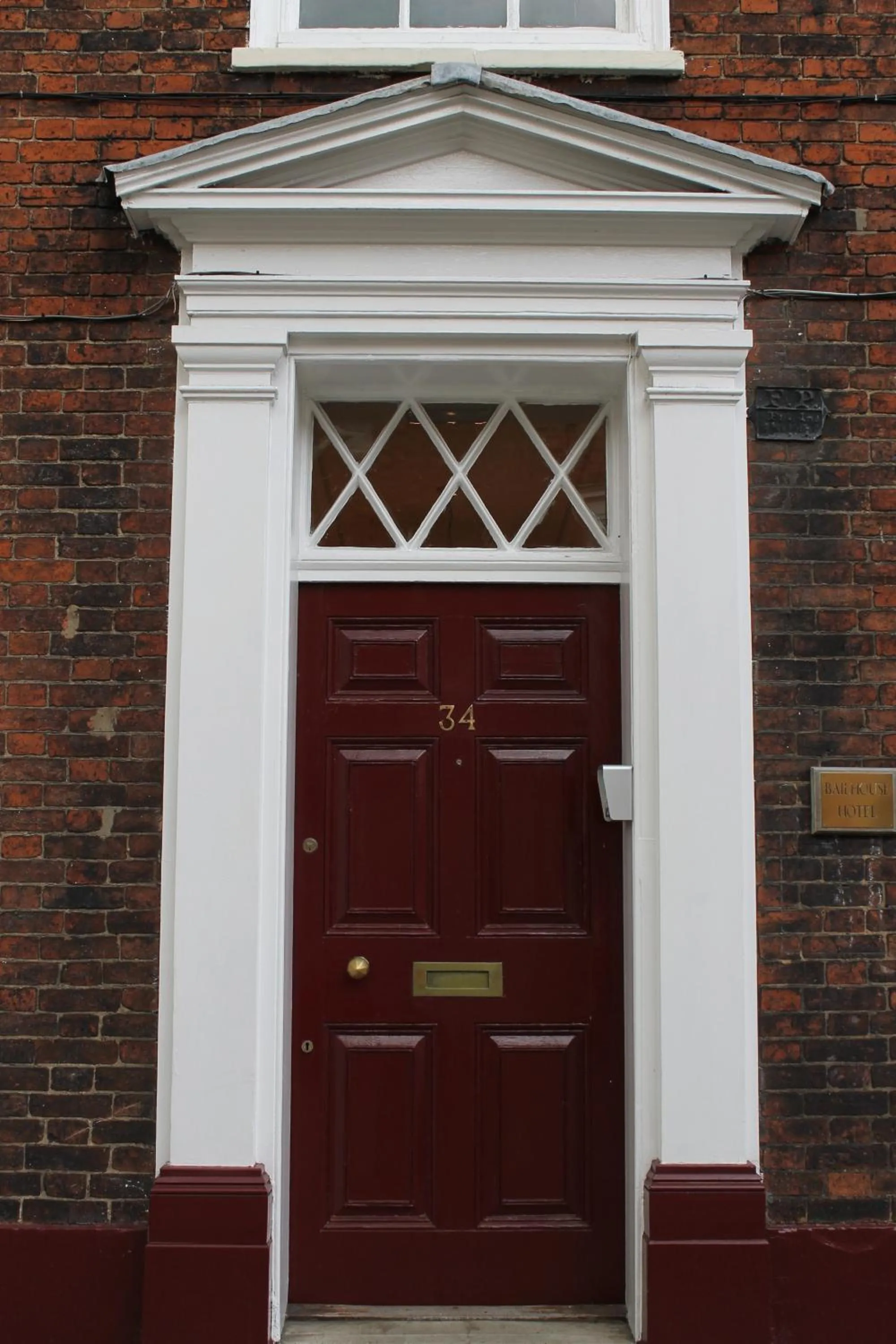 Facade/entrance in Bail House