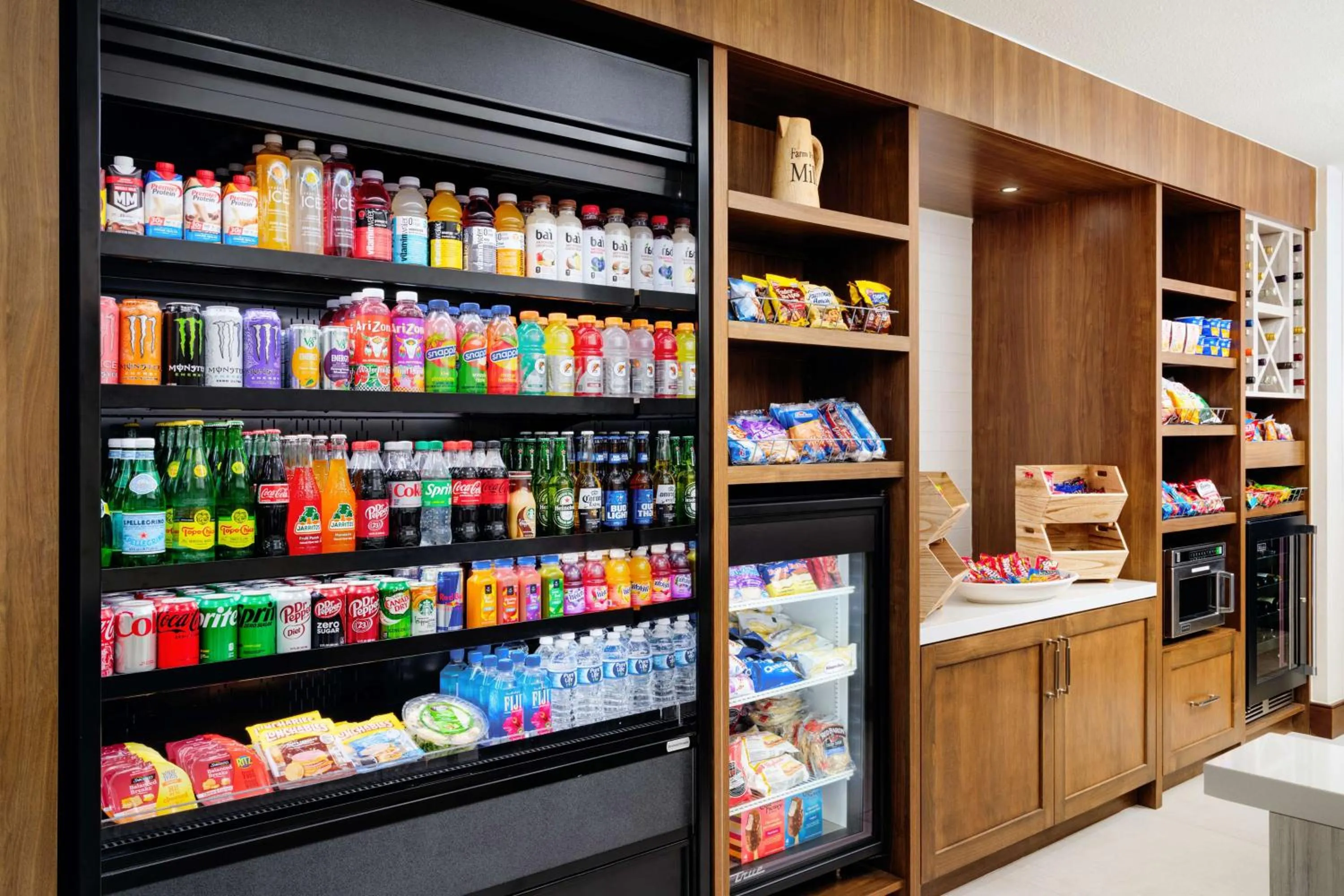 Restaurant/places to eat in Hilton Garden Inn El Paso Airport