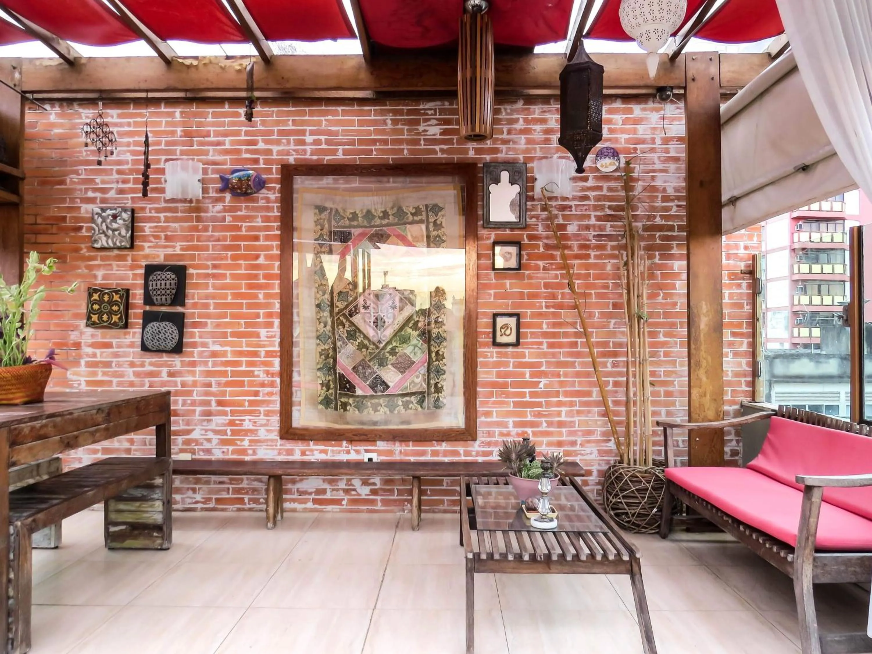 Property building in Boutique Hotel Casa Teatro