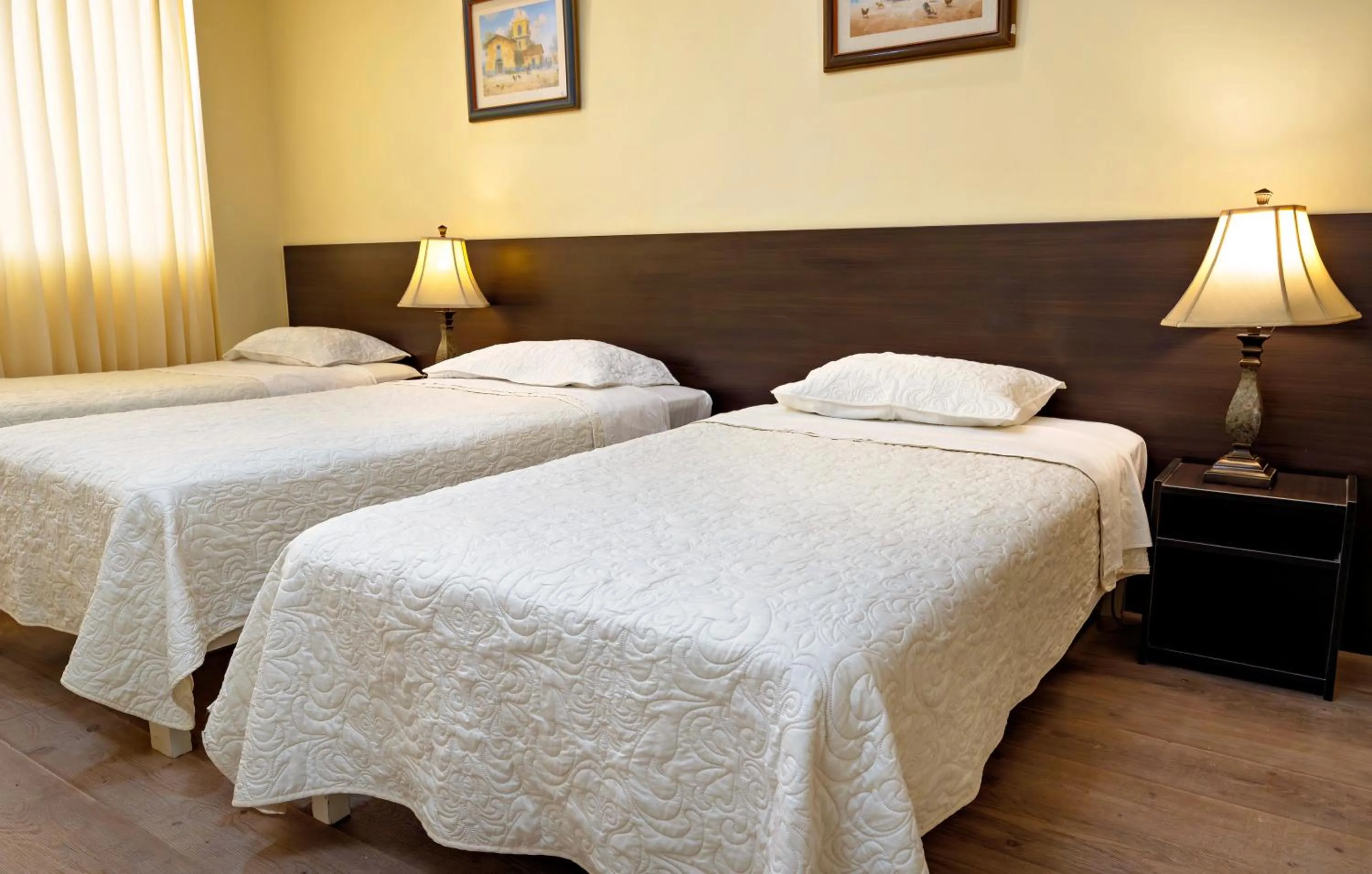 Bed in Gran Bolivar Hotel - Trujillo, Perú