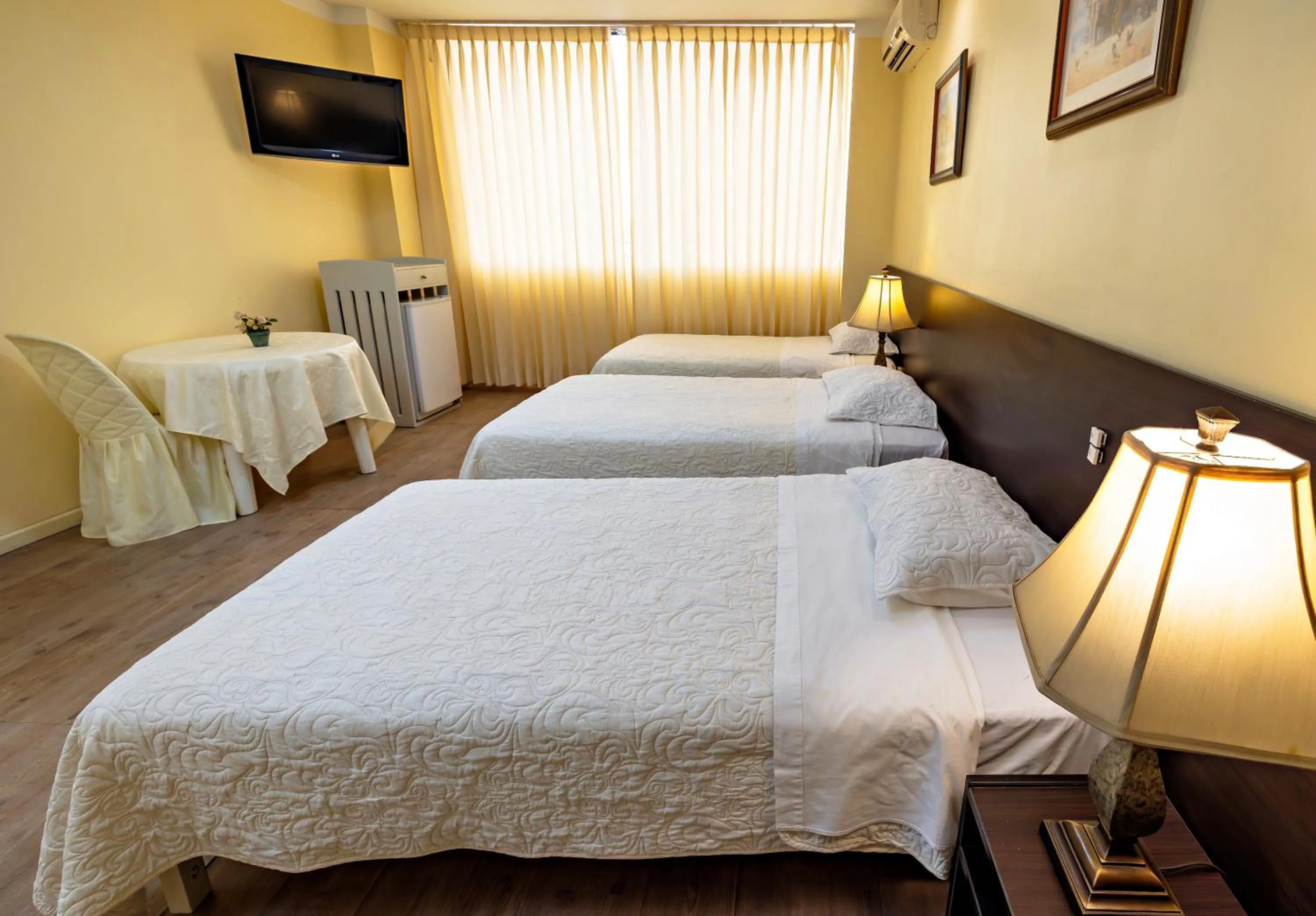 Bed in Gran Bolivar Hotel - Trujillo, Perú