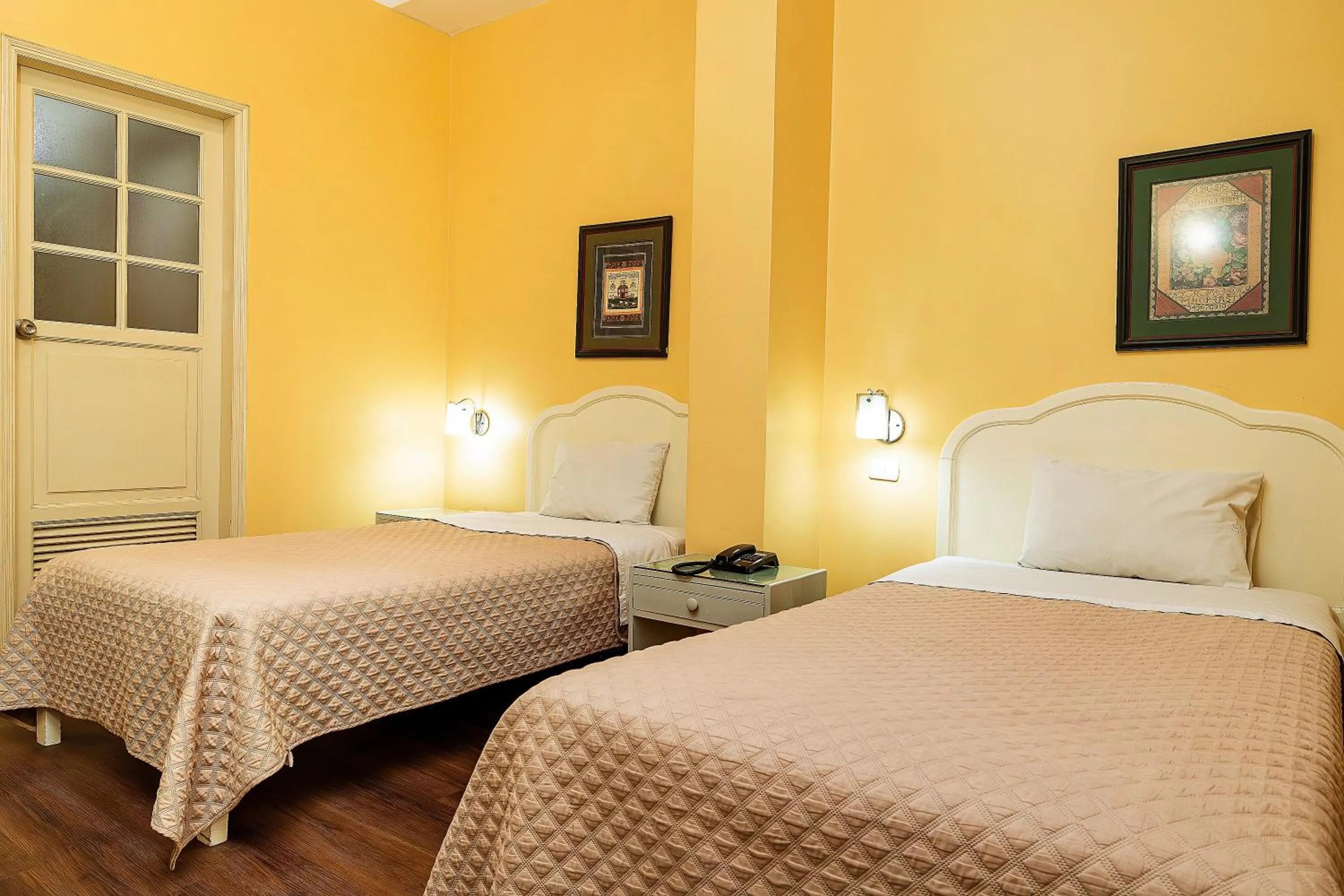 Bed in Gran Bolivar Hotel - Trujillo, Perú