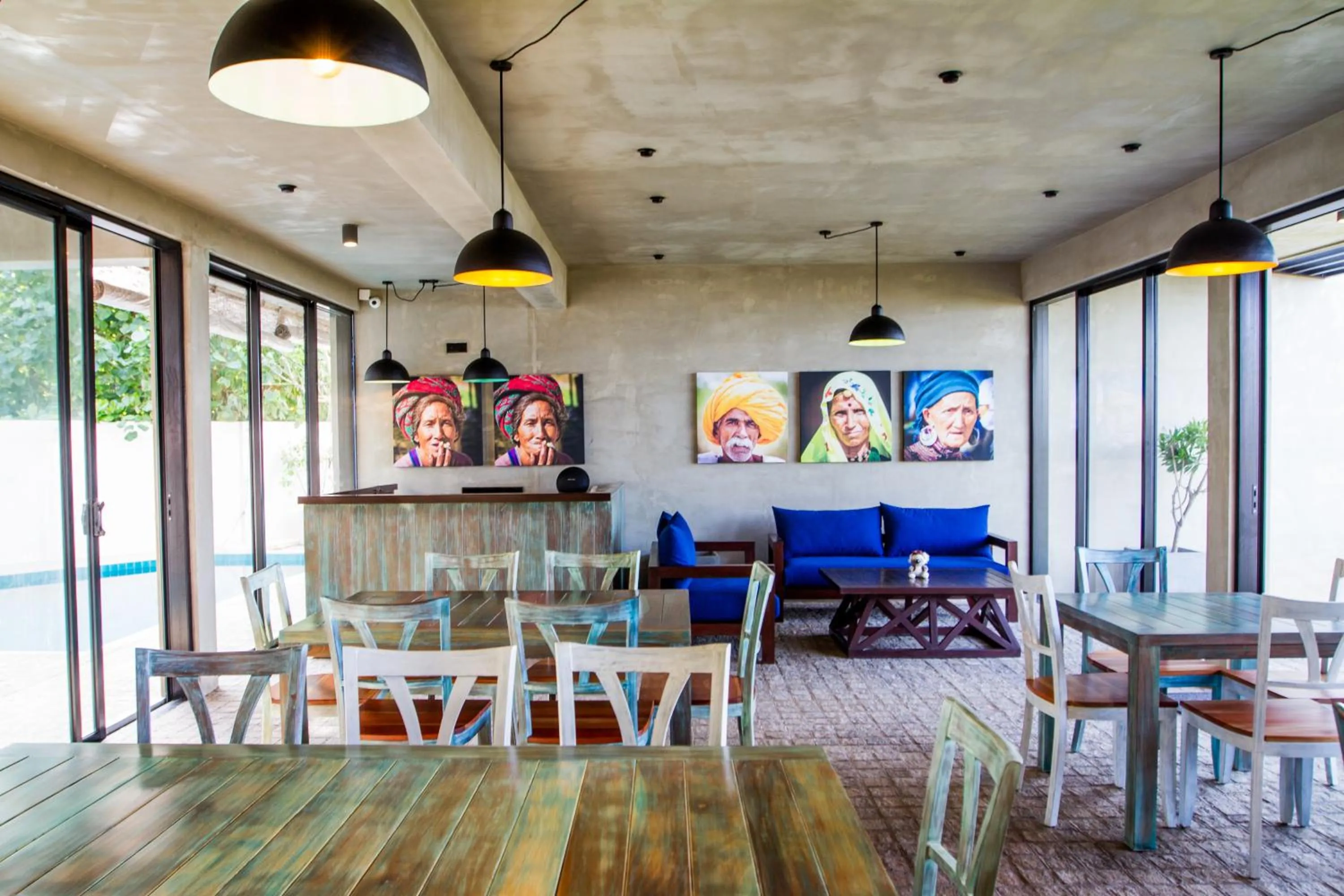 Restaurant/places to eat in Lazy Koala