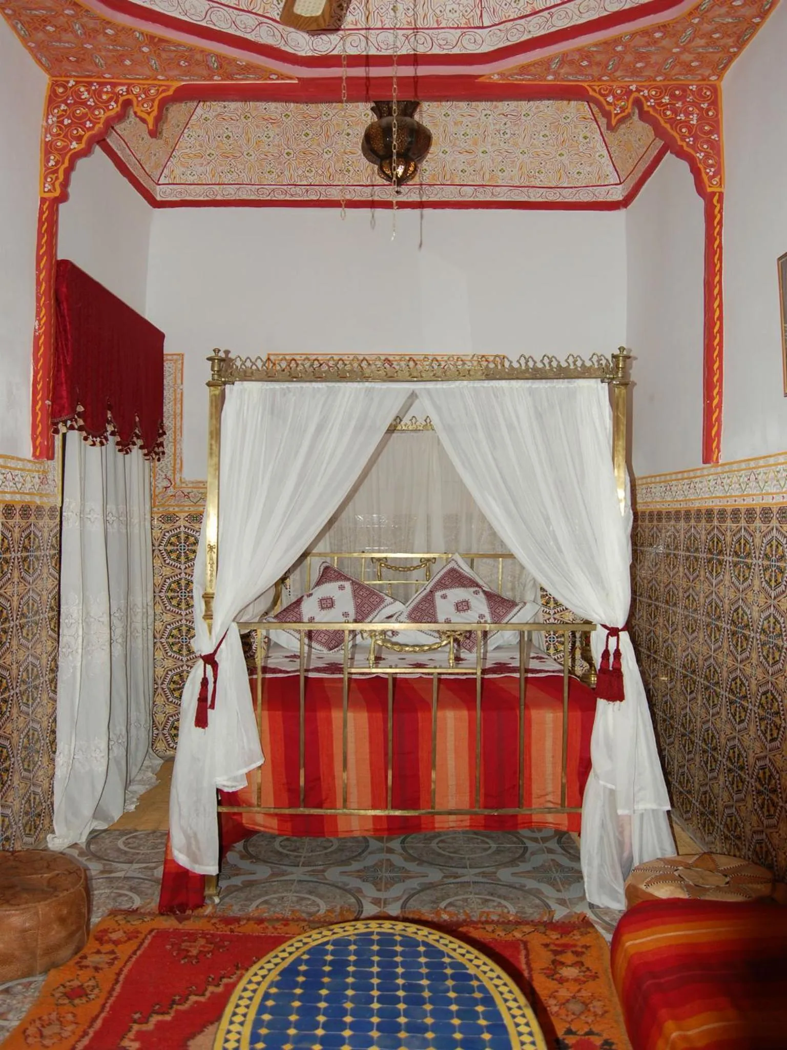 Photo of the whole room, Bed in Riad Chennaoui