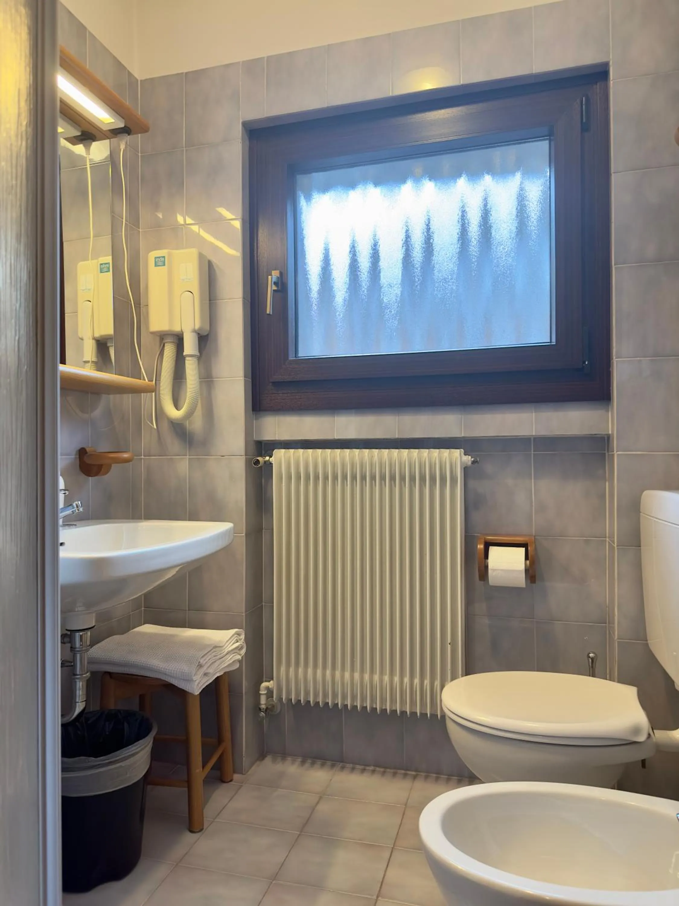 Toilet in Hotel Zeni