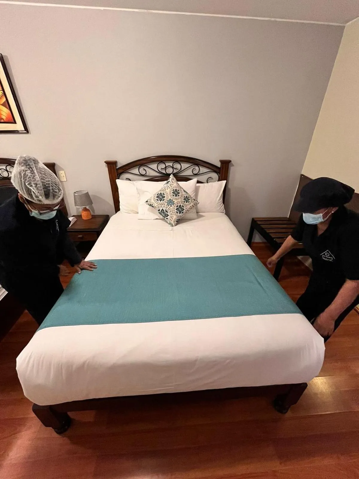 room service, Bed in Hotel Los Tambos Colonial