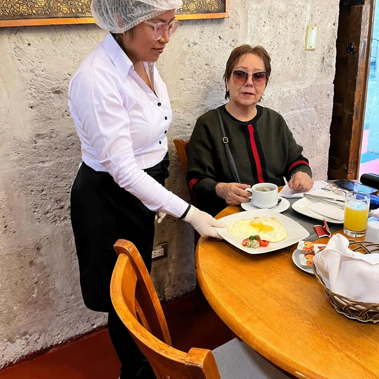 Breakfast in Hotel Los Tambos Colonial