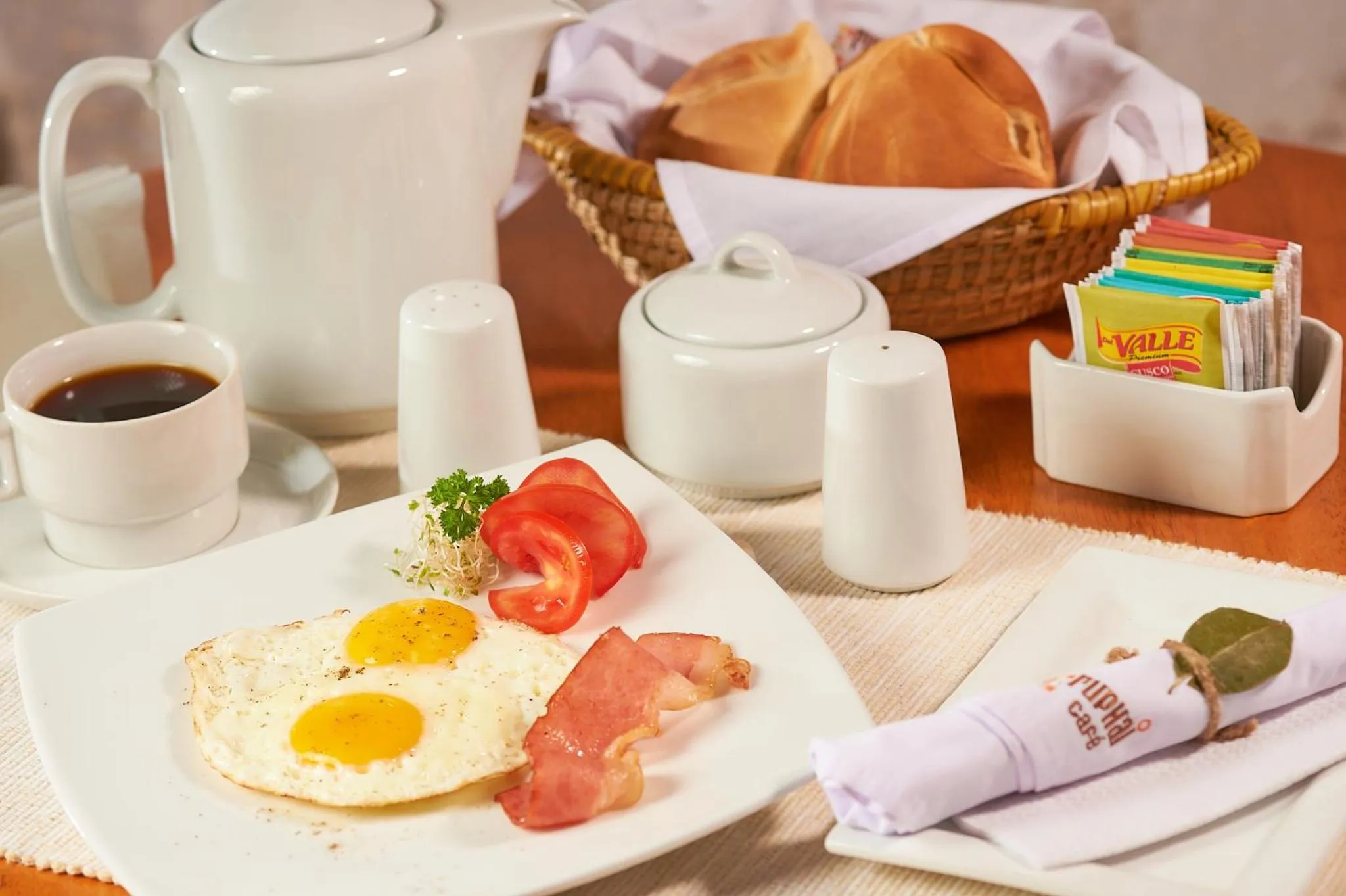 Breakfast in Hotel Los Tambos Colonial