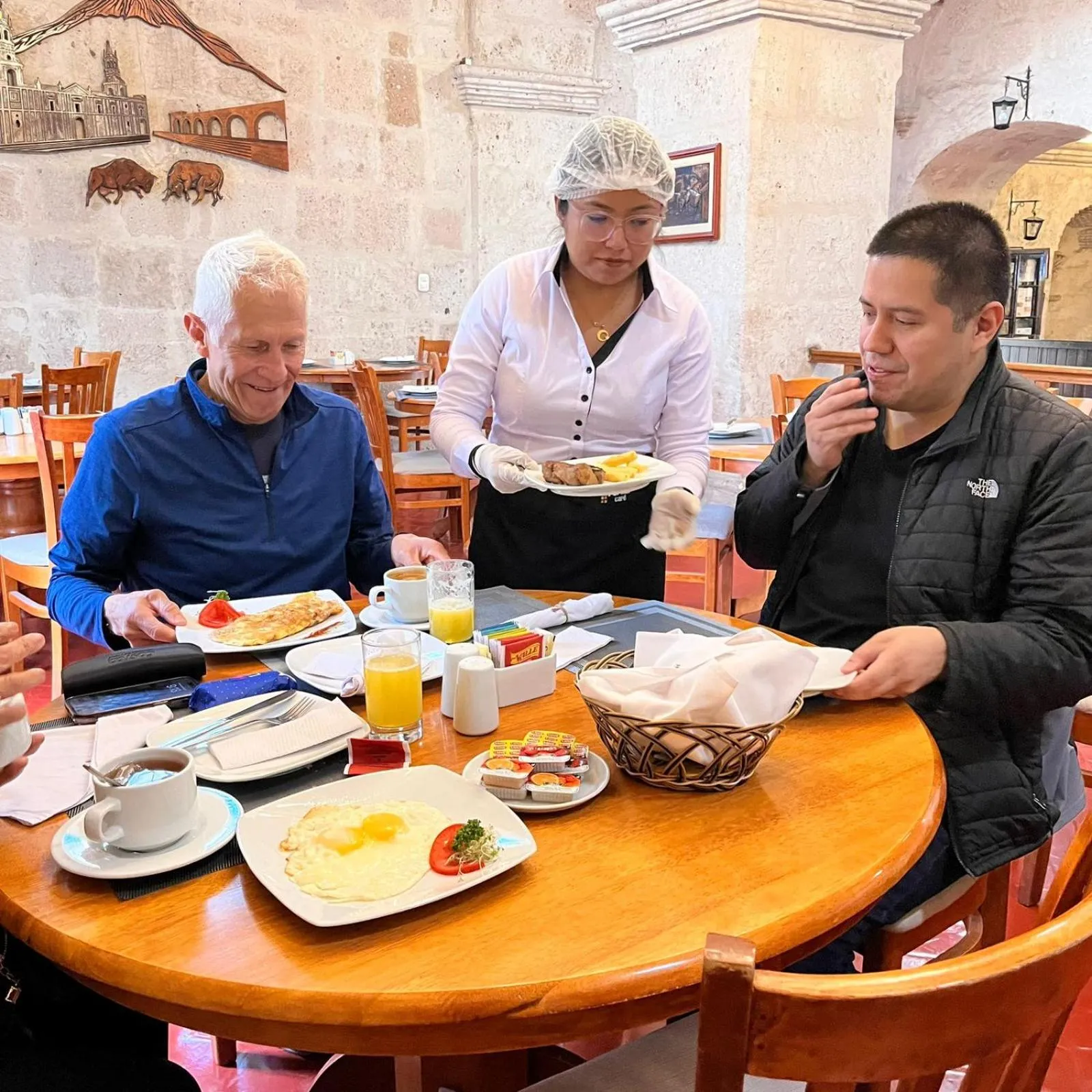 Breakfast in Hotel Los Tambos Colonial