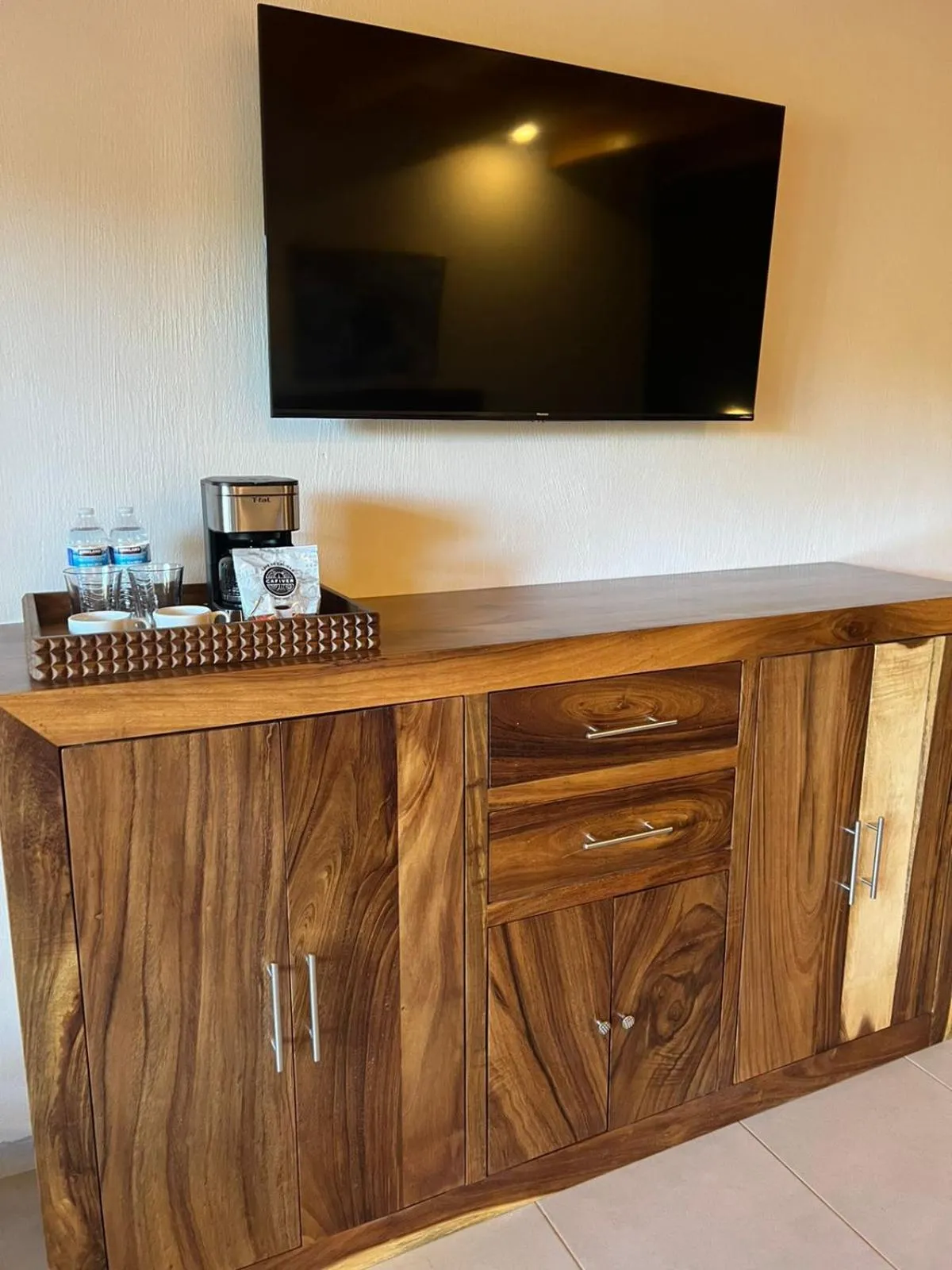 TV and multimedia in Bosque Escondido