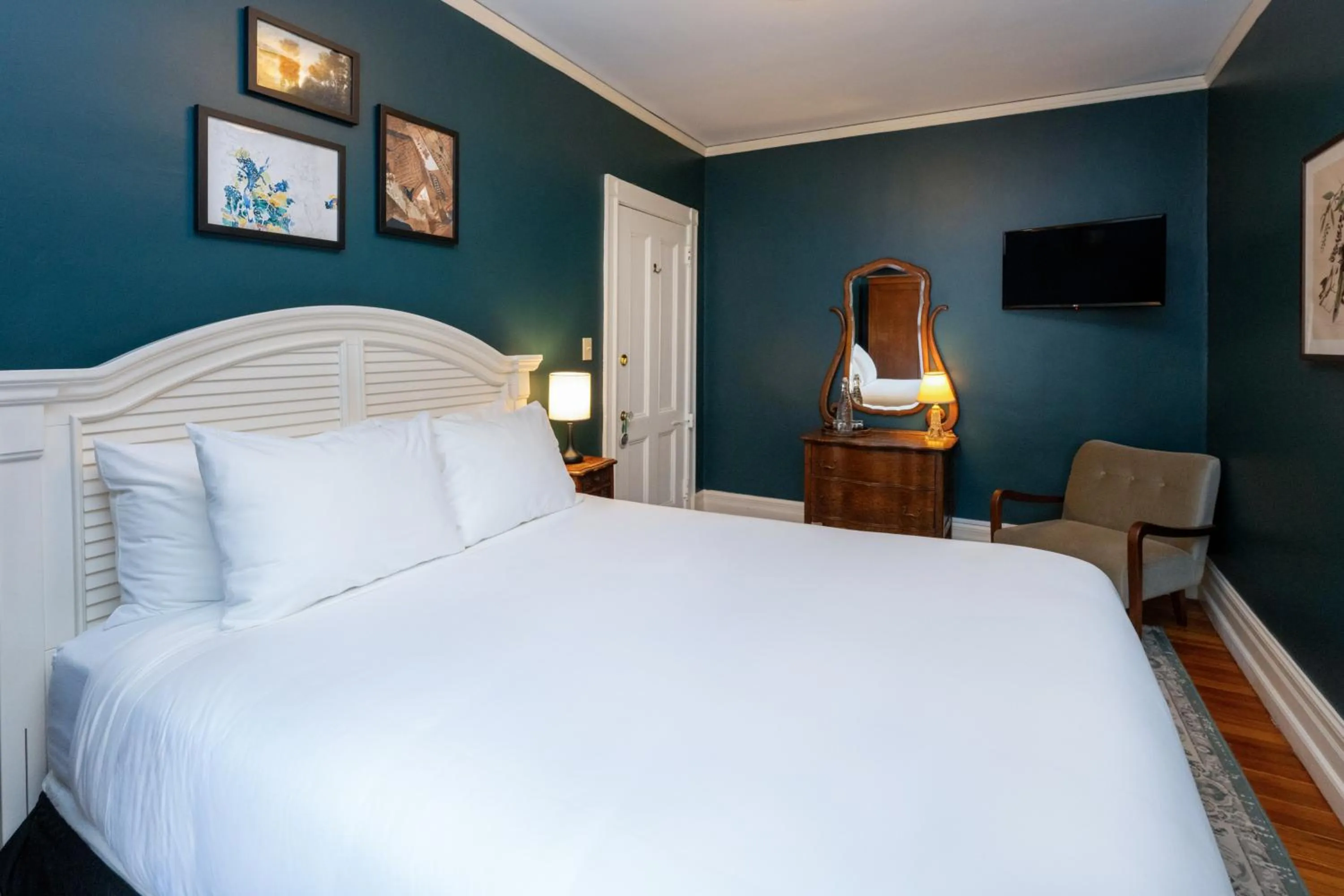 Bathroom, Bed in The Constance by The Lenox Collection