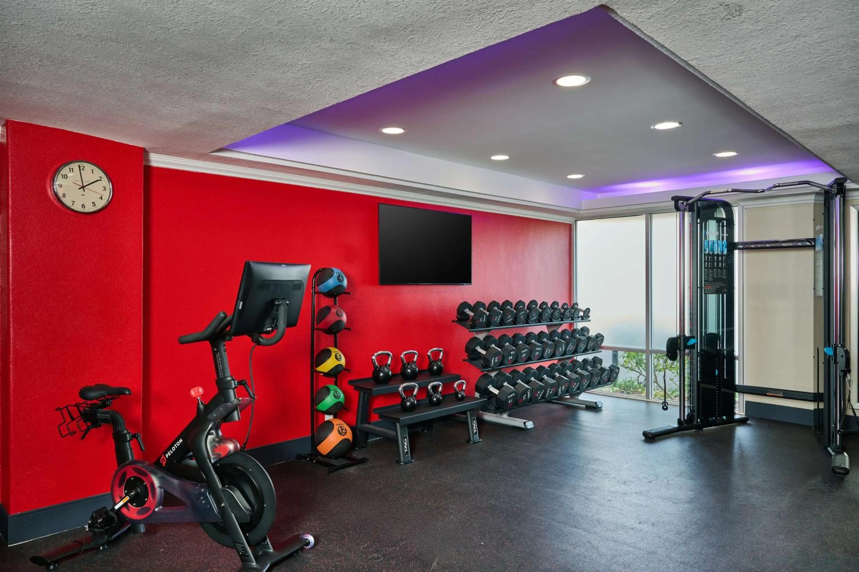 Fitness centre/facilities in DoubleTree by Hilton Chatsworth
