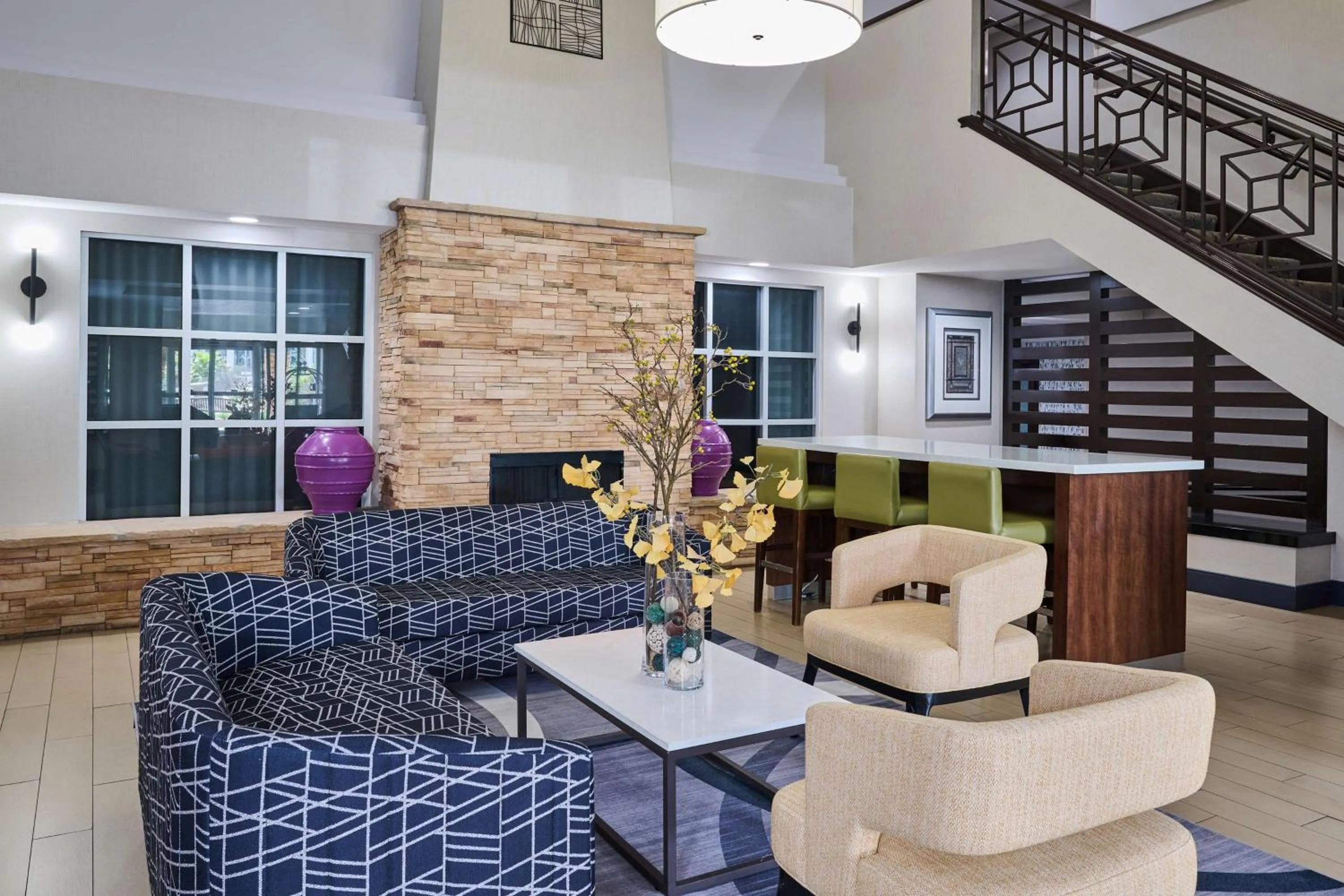 Lobby or reception in DoubleTree by Hilton Chatsworth