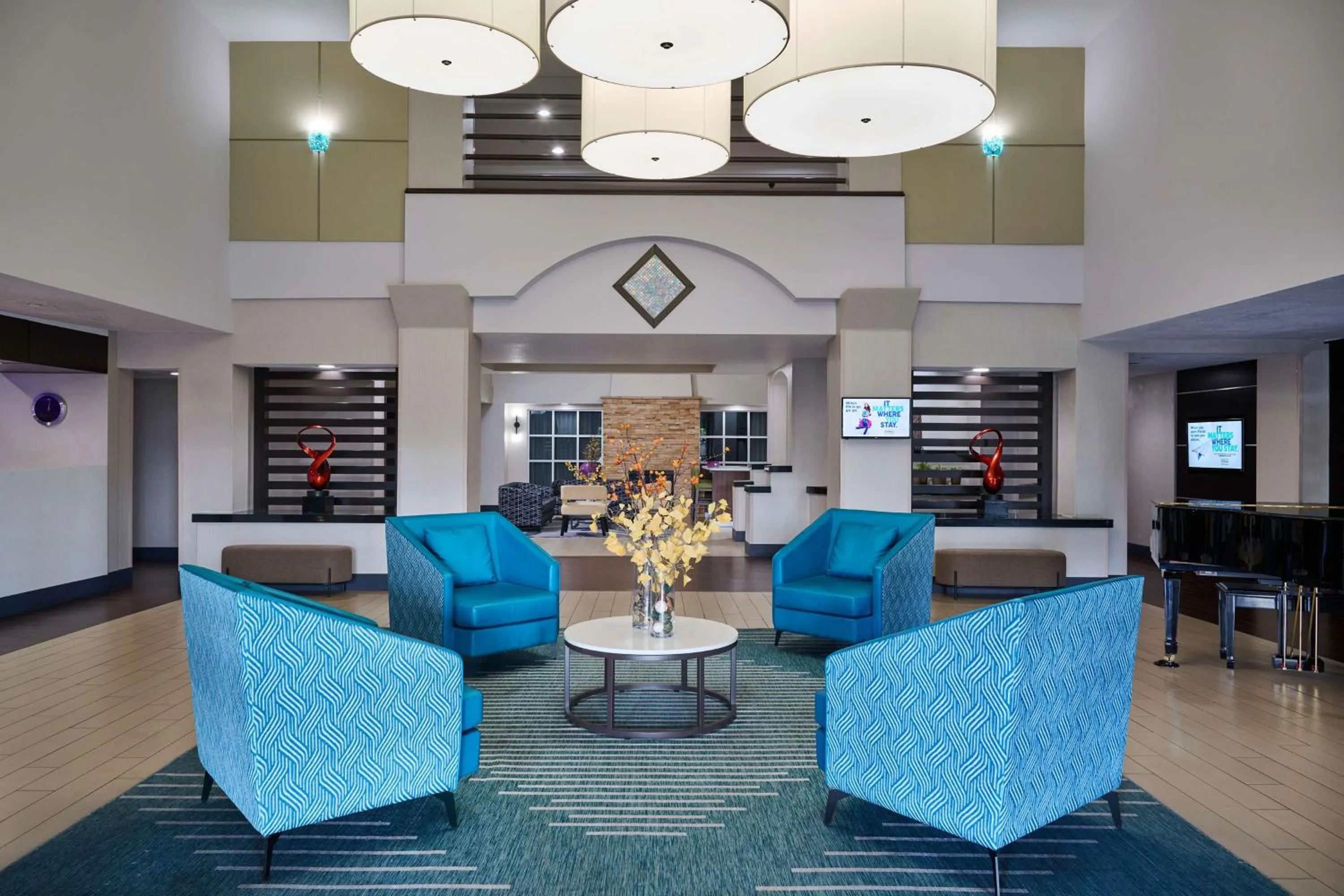 Lobby or reception in DoubleTree by Hilton Chatsworth