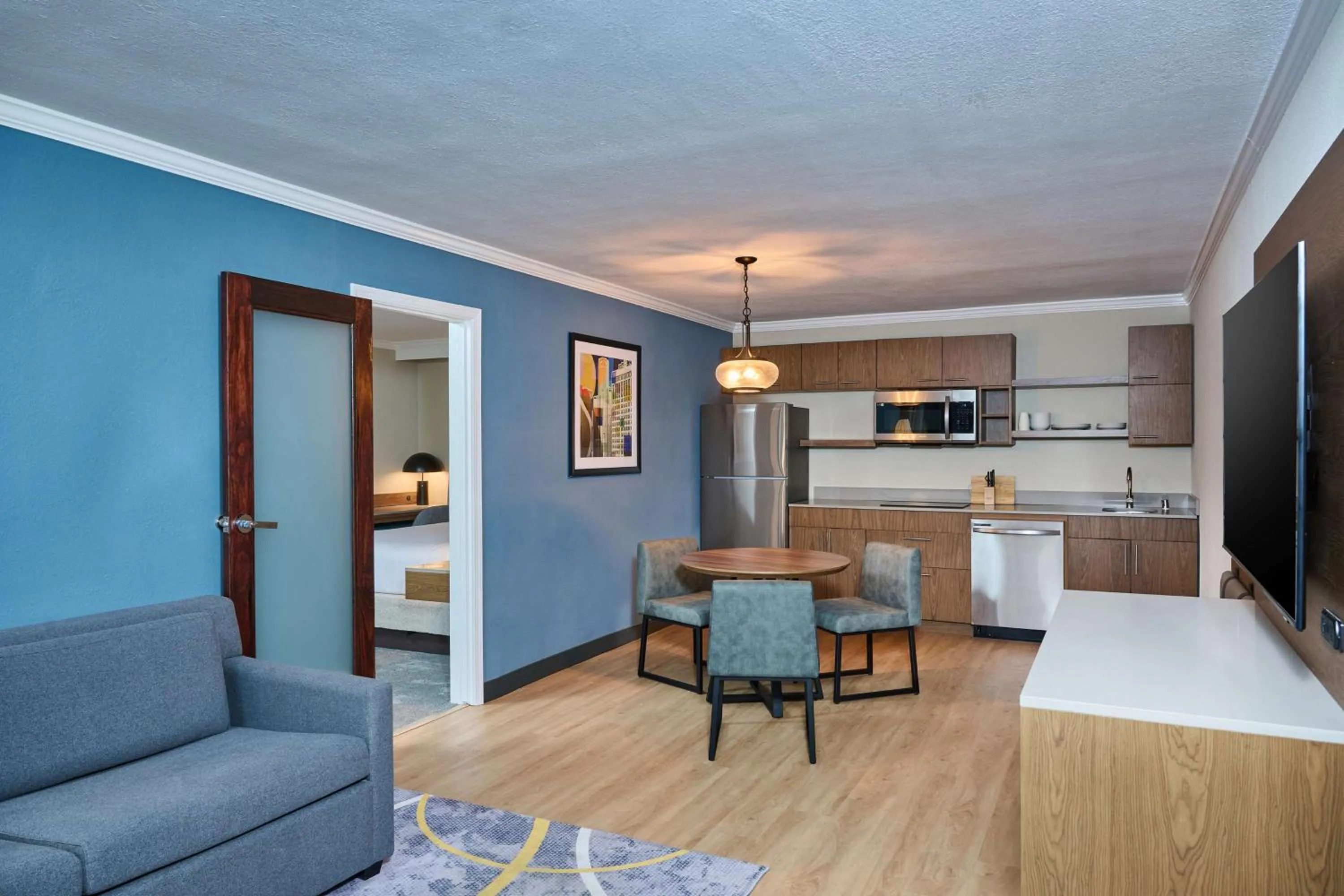 Kitchen or kitchenette in DoubleTree by Hilton Chatsworth