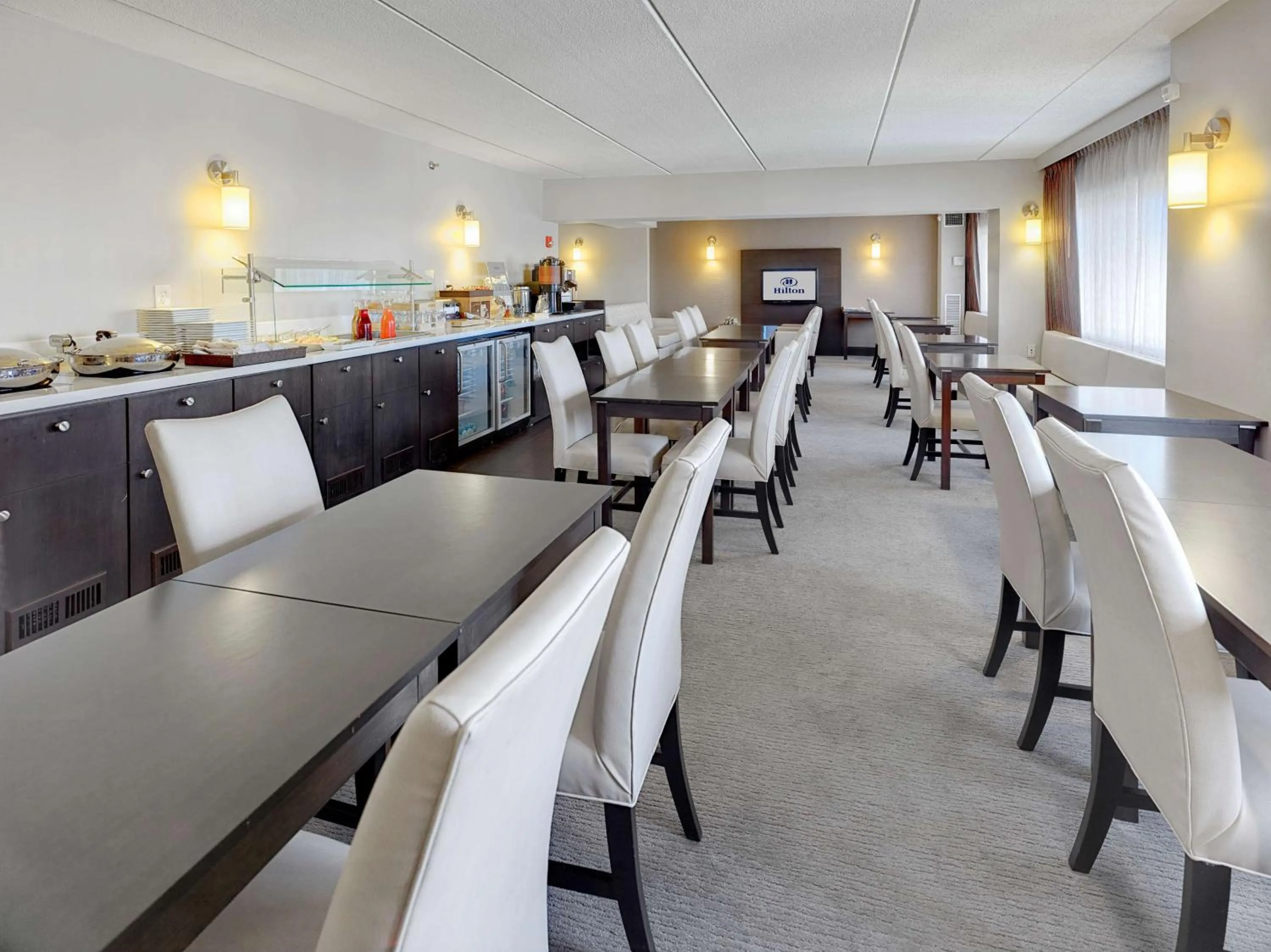 Living room in Hilton Albany