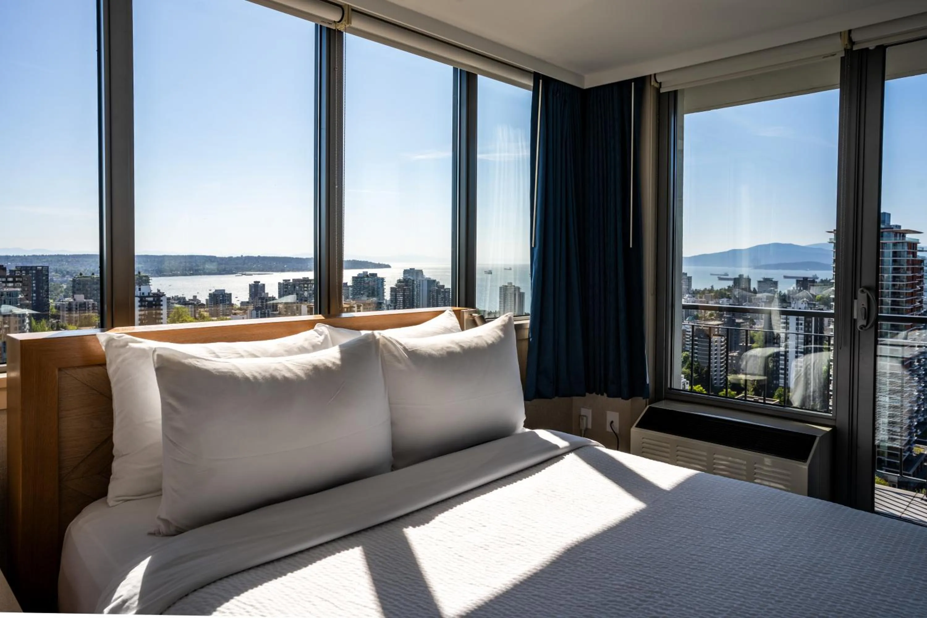 Bed in Blue Horizon Hotel