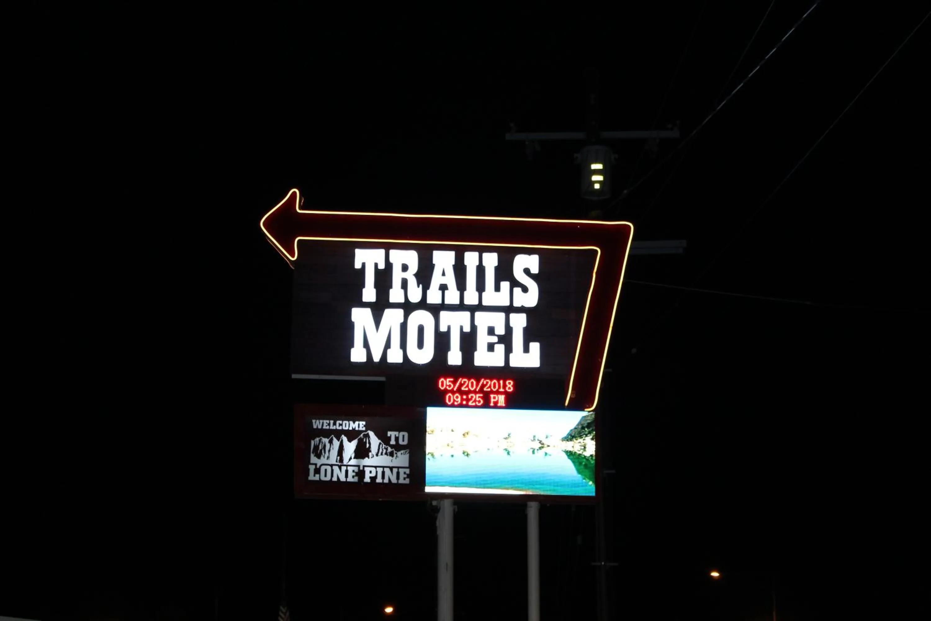 Trails Motel