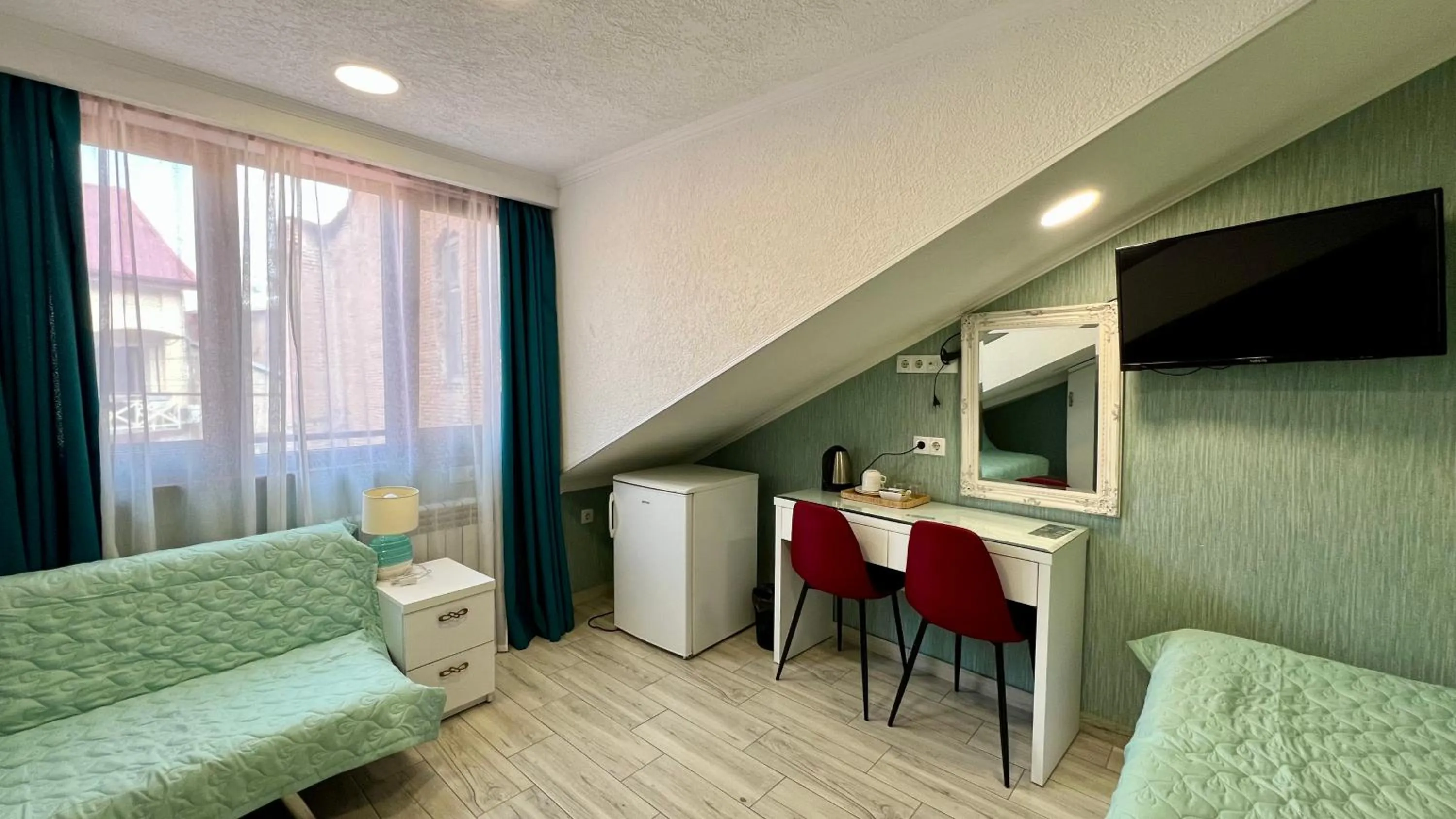 TV and multimedia in Hotel Nicolas